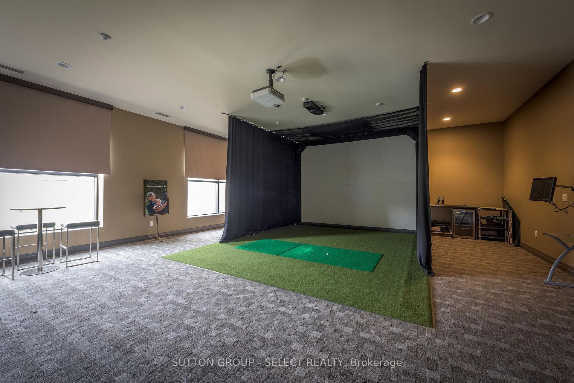 240 Villagewalk Boulevard Unit 809 photo 34