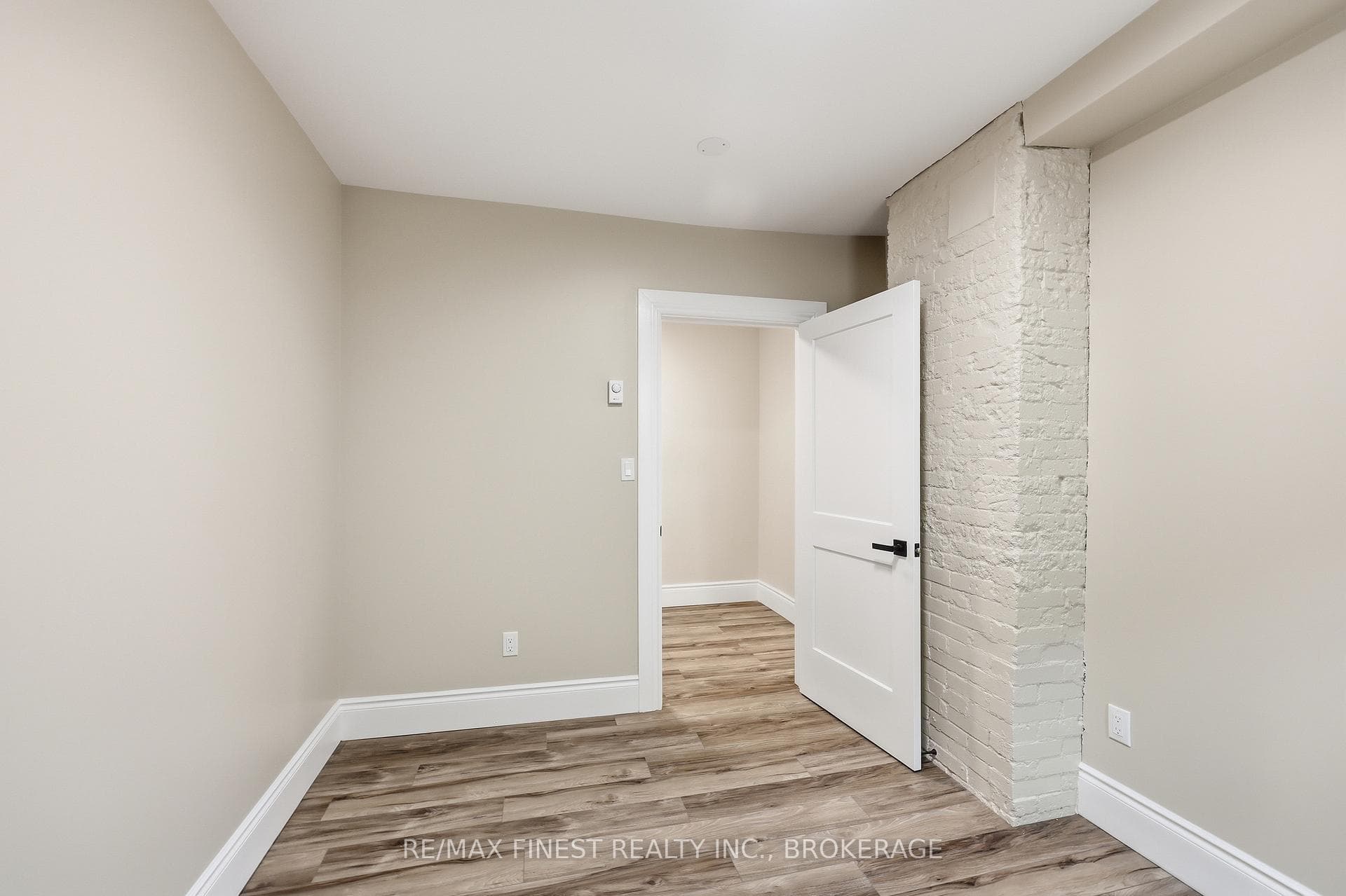 184 Montreal Street photo 18