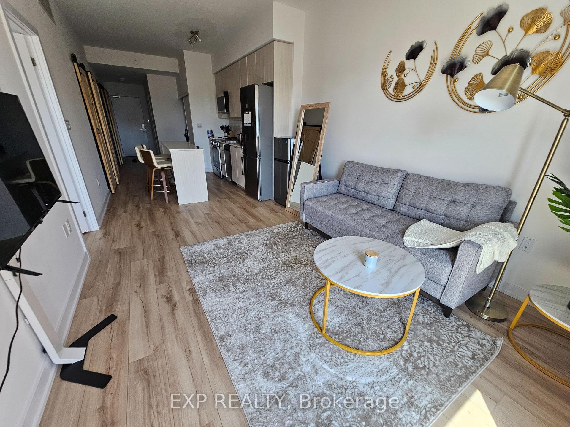 2433 Dufferin Street Unit 703 photo 5