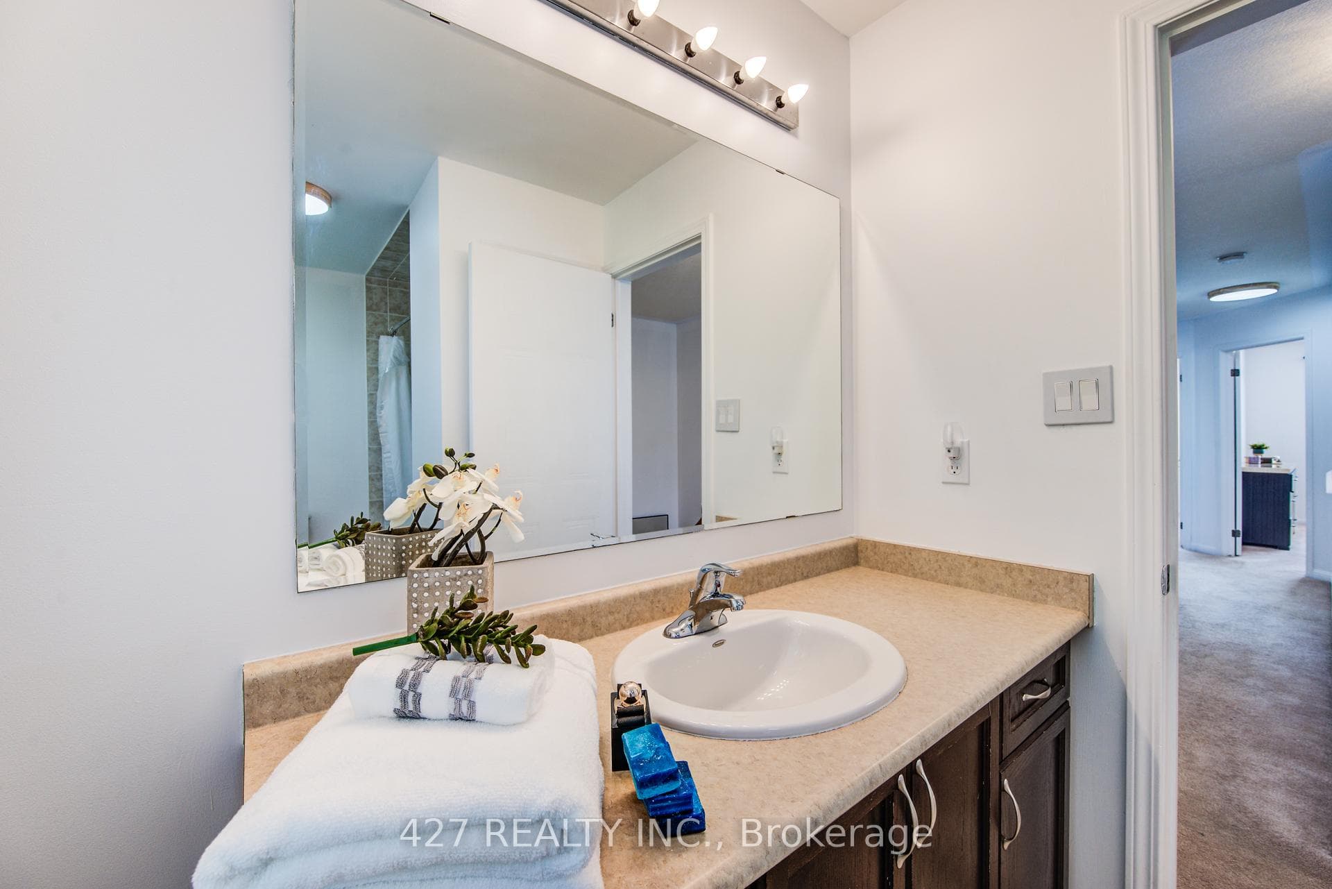 8 Owl Street photo 28