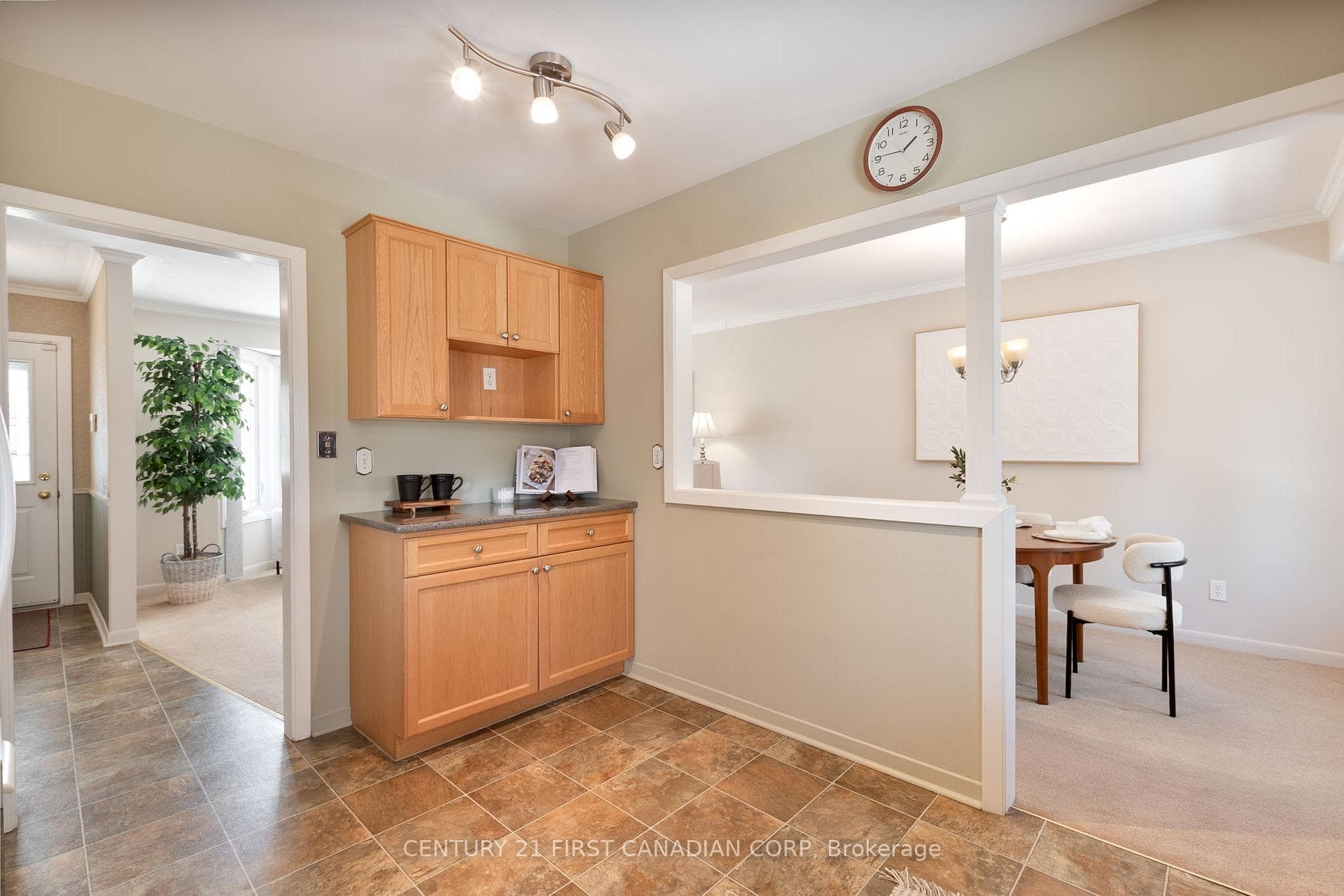 83 Tweed Crescent photo 12