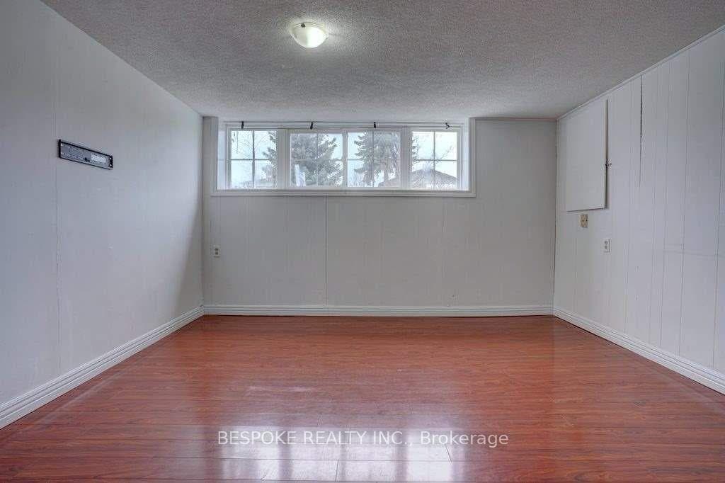 39 Blackwater Crescent Unit BSMT photo 5