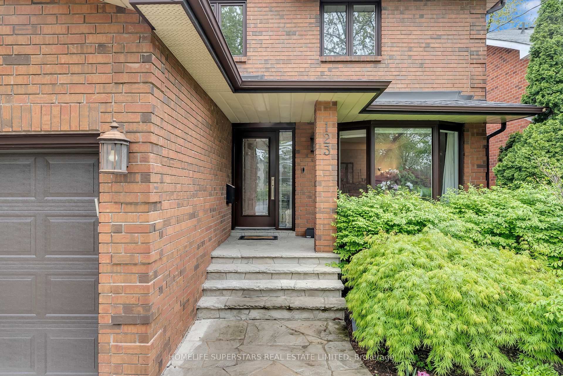 123 Shaver Avenue photo 4
