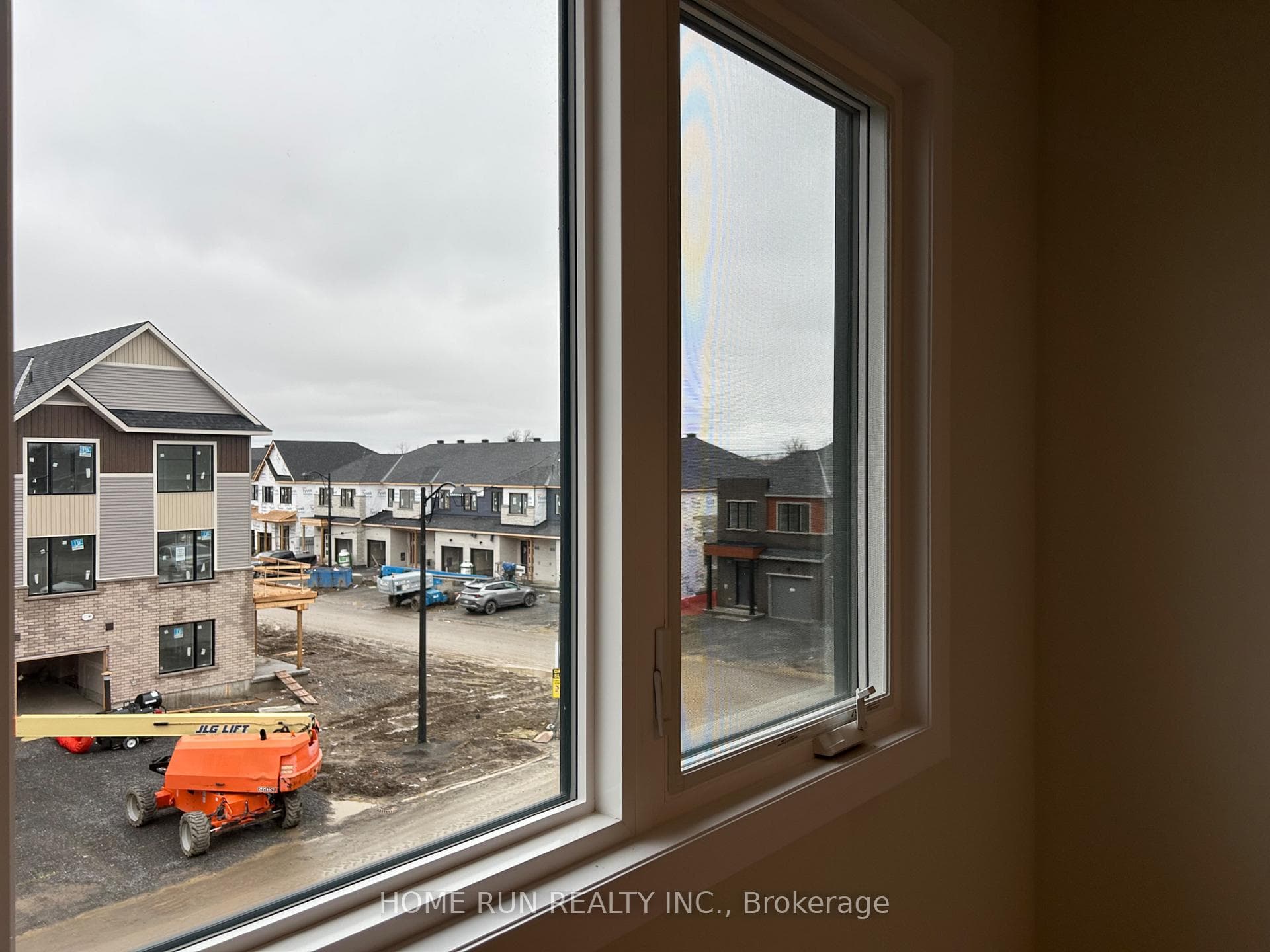 378 BANKSIDE Way photo 16