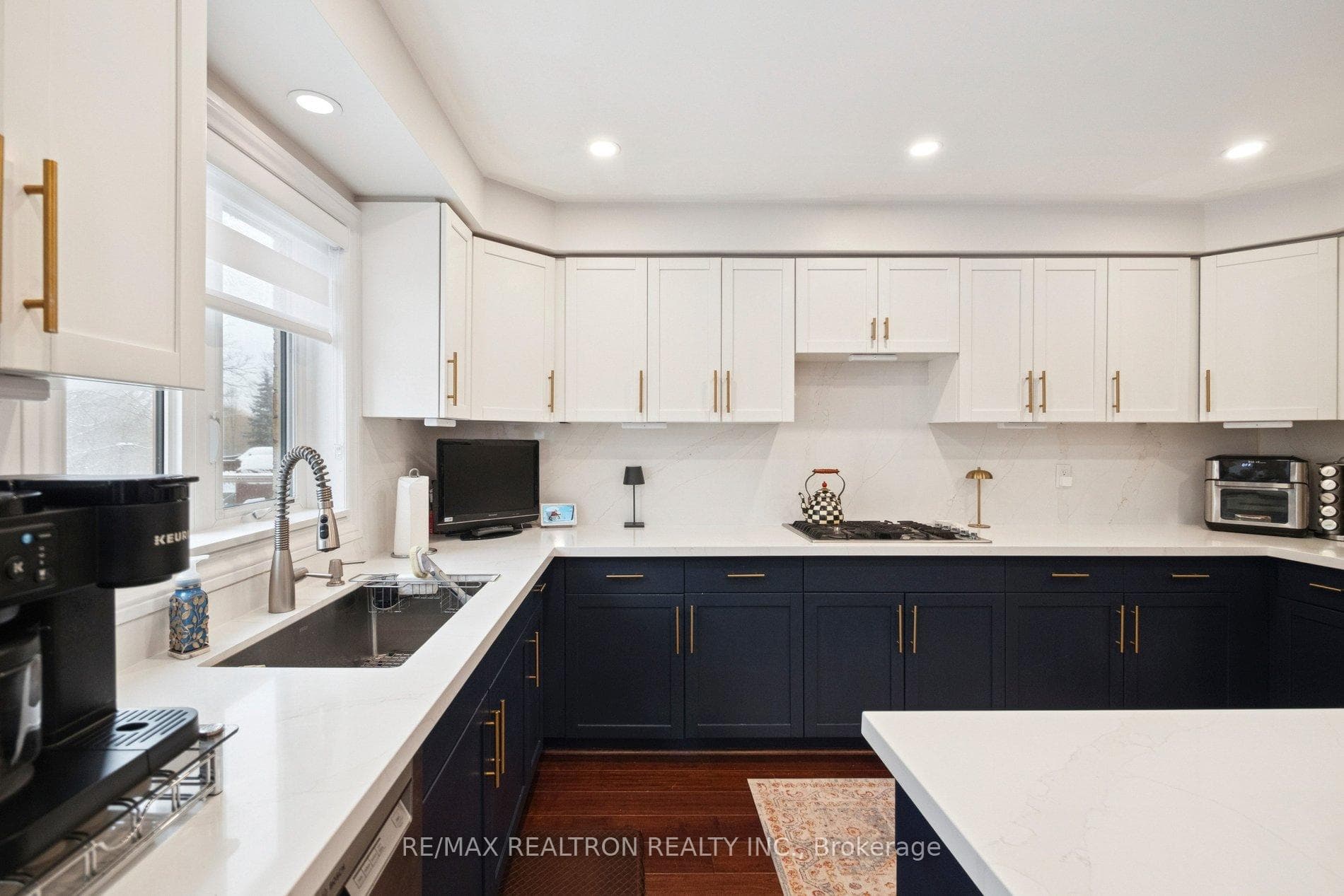 174 Hammerstone Crescent photo 15