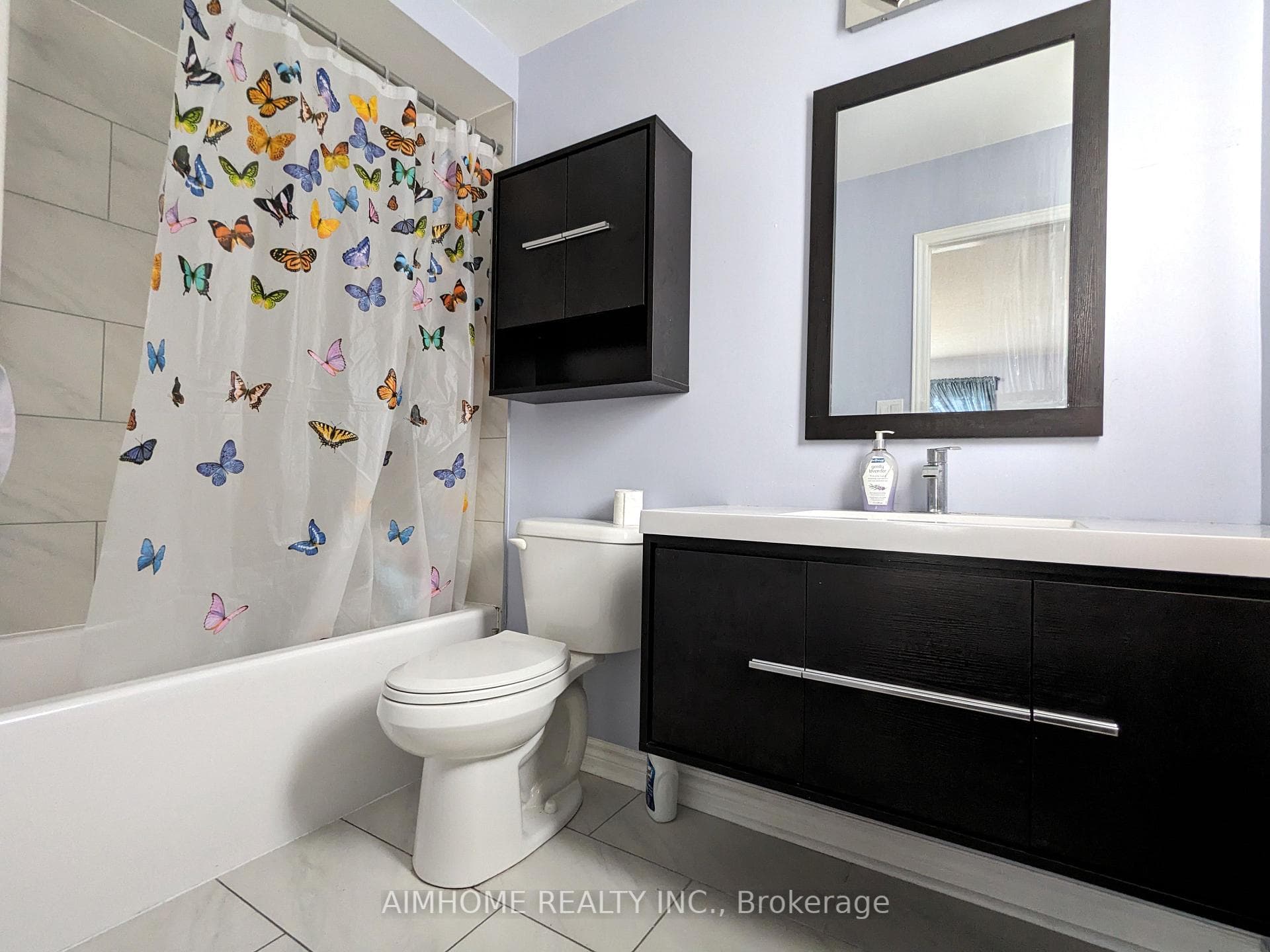 376 Marble Place photo 17