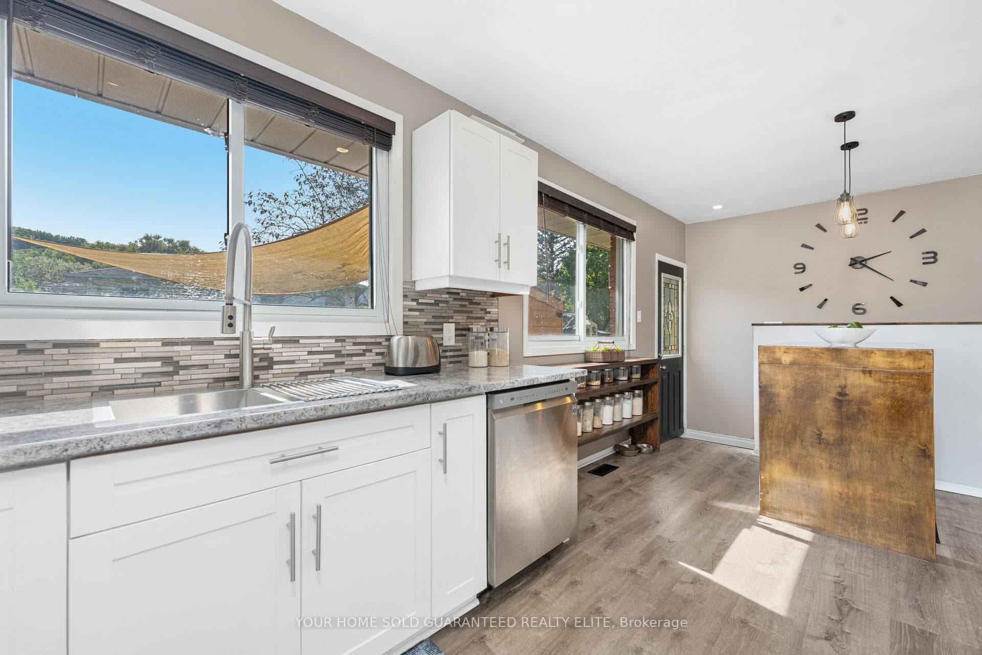 259 Riverview Boulevard photo 11