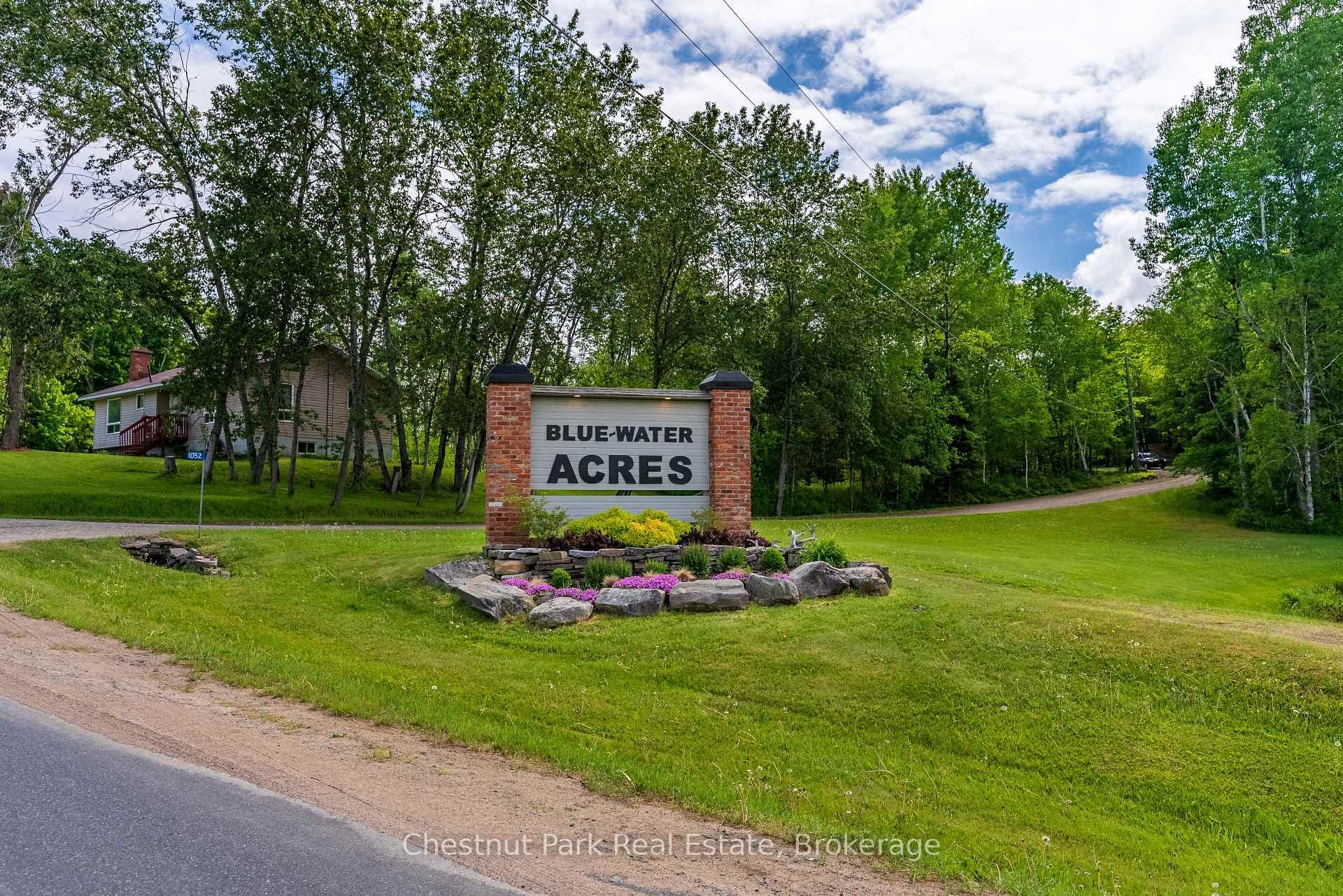 1052 RAT BAY Road Unit 106-7 photo 34