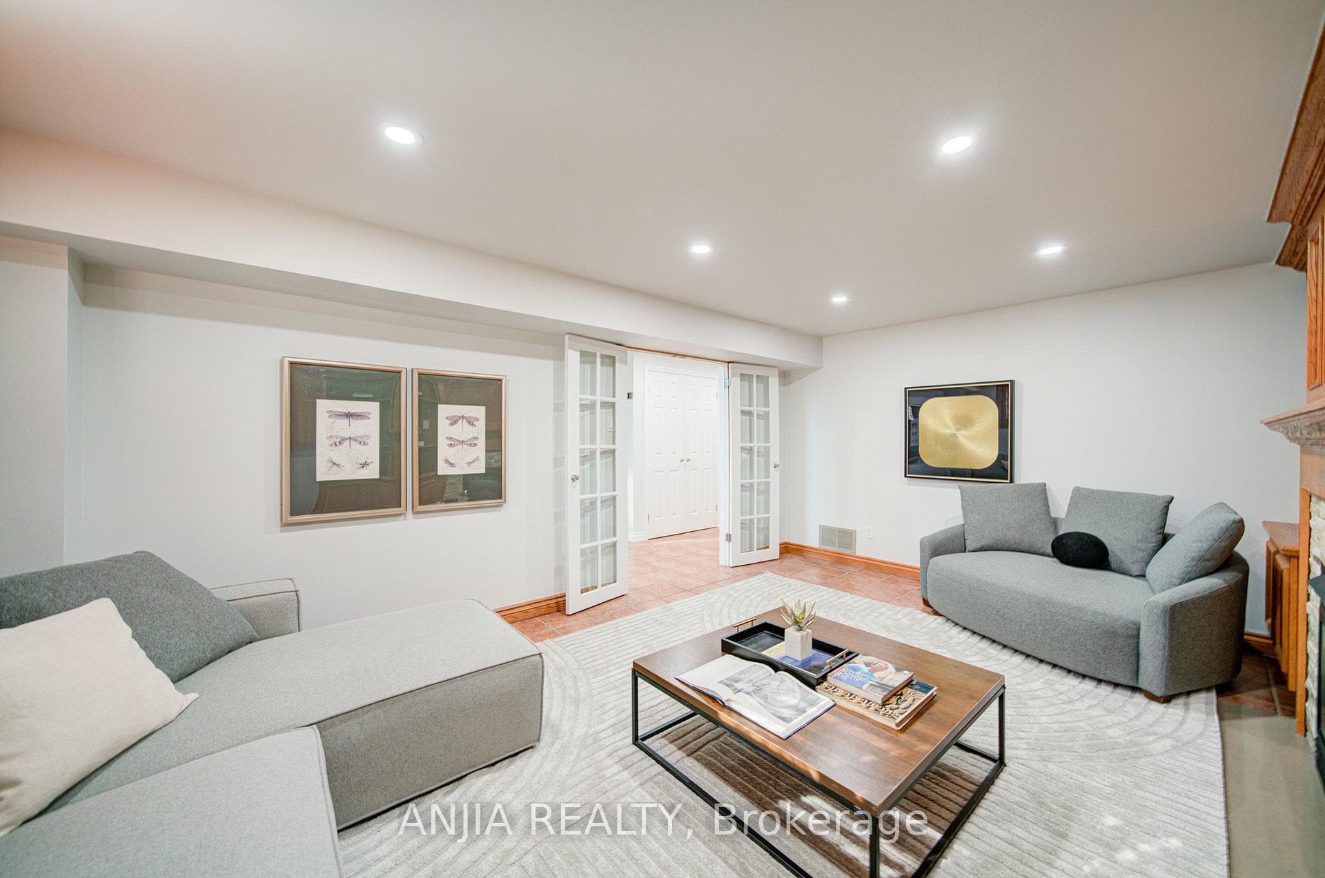 70 Briarwood Road photo 36
