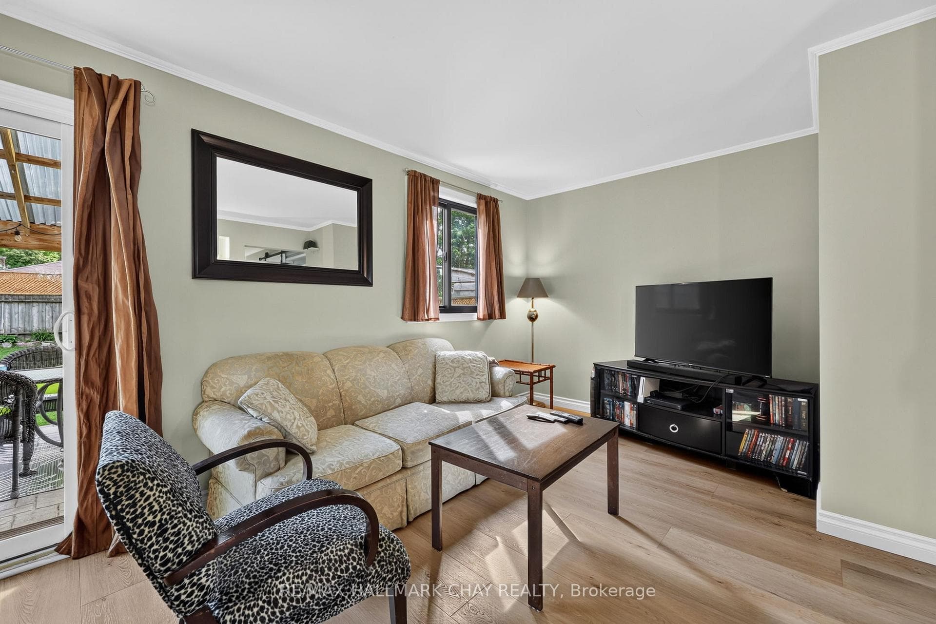 243 Letitia Street photo 25