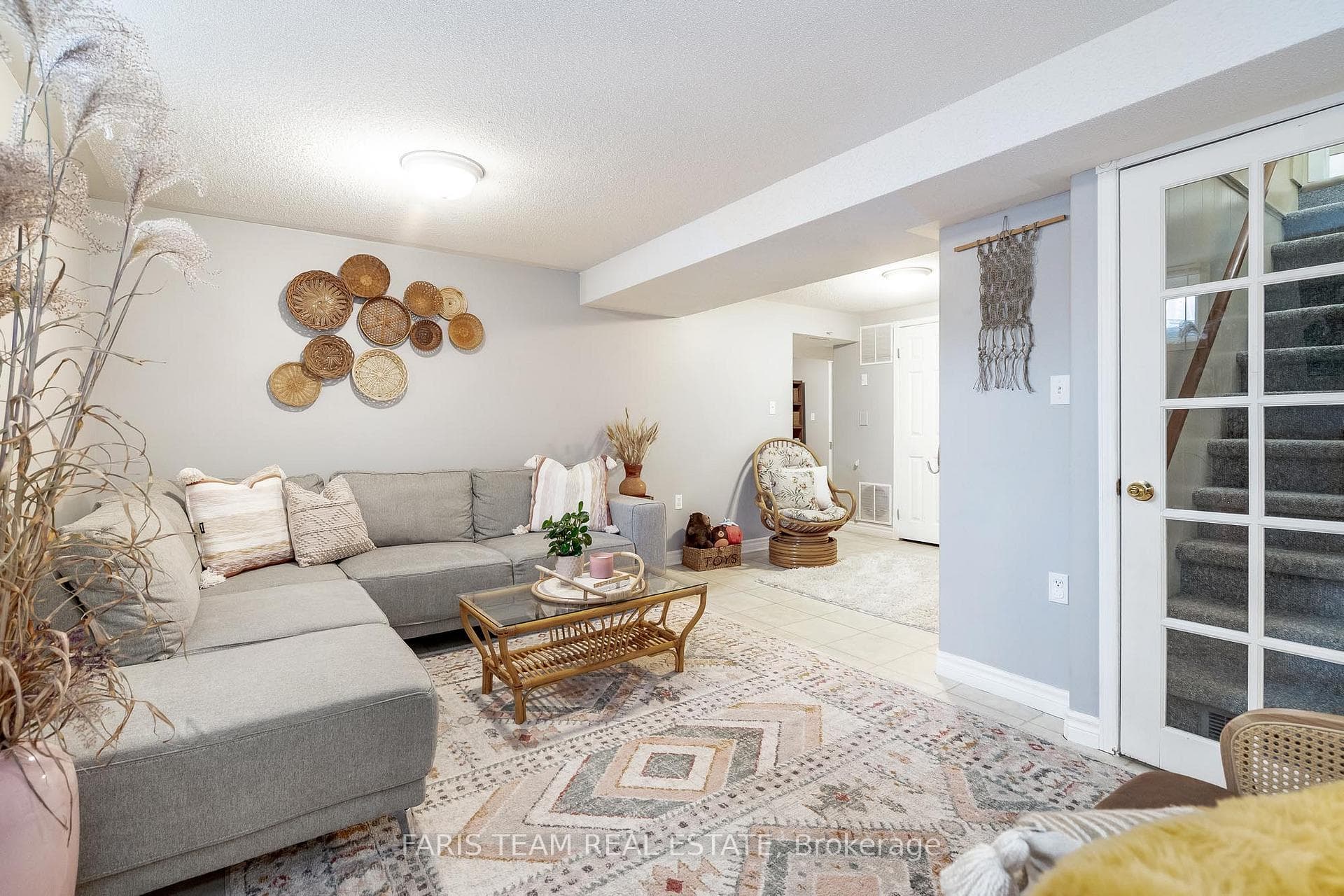 366 Mississaga Street photo 25