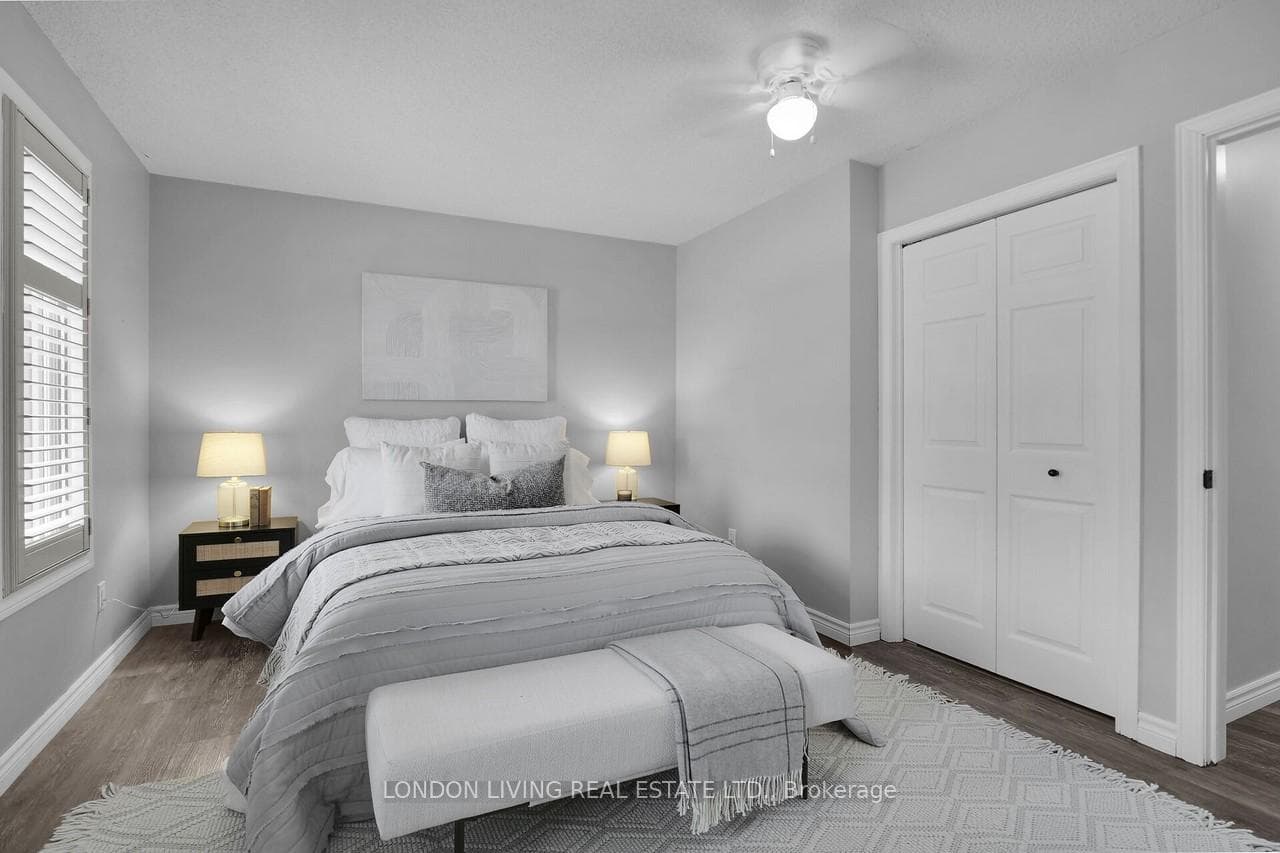 18 Pioneer Drive photo 27