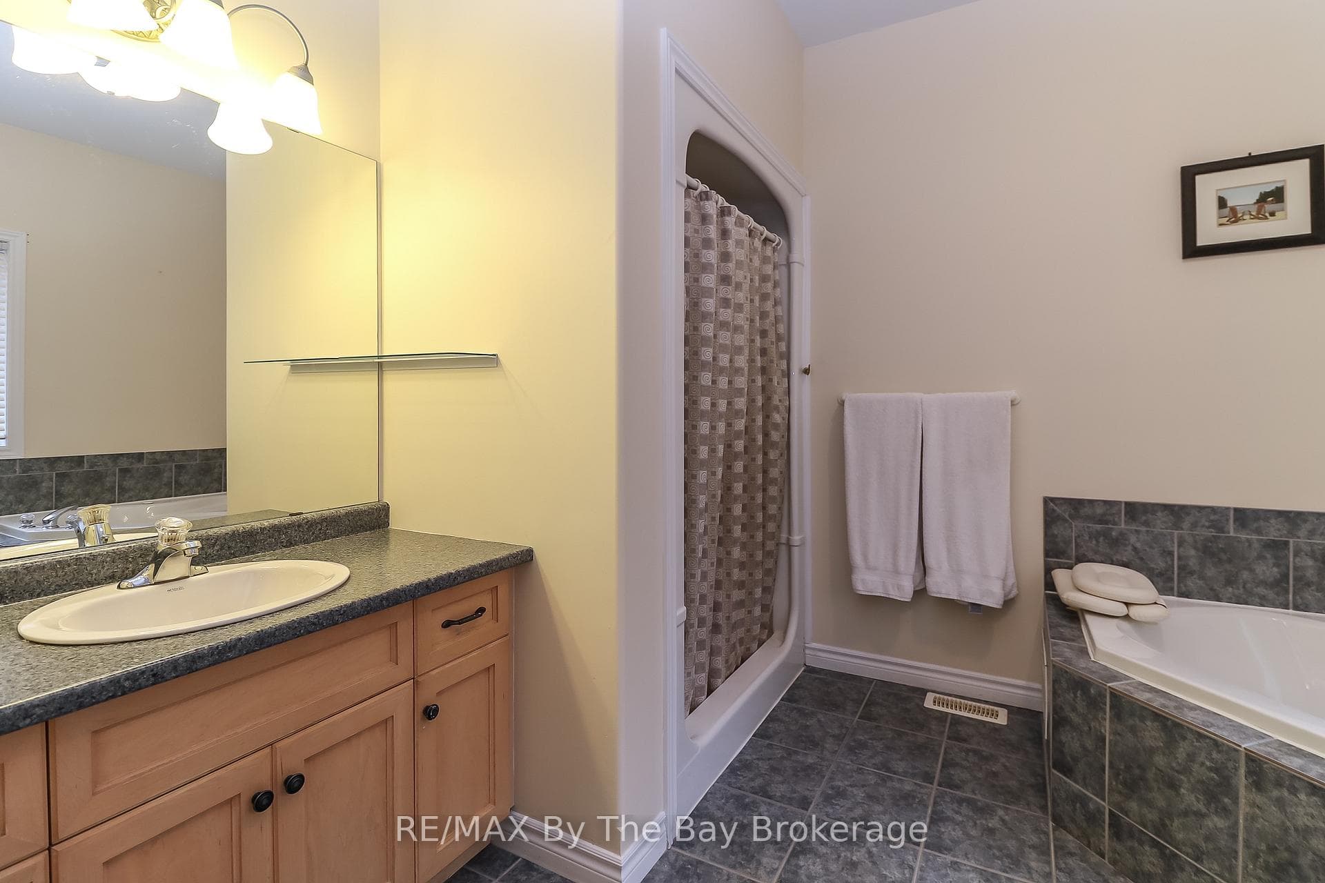 60 Martyn Drive photo 26