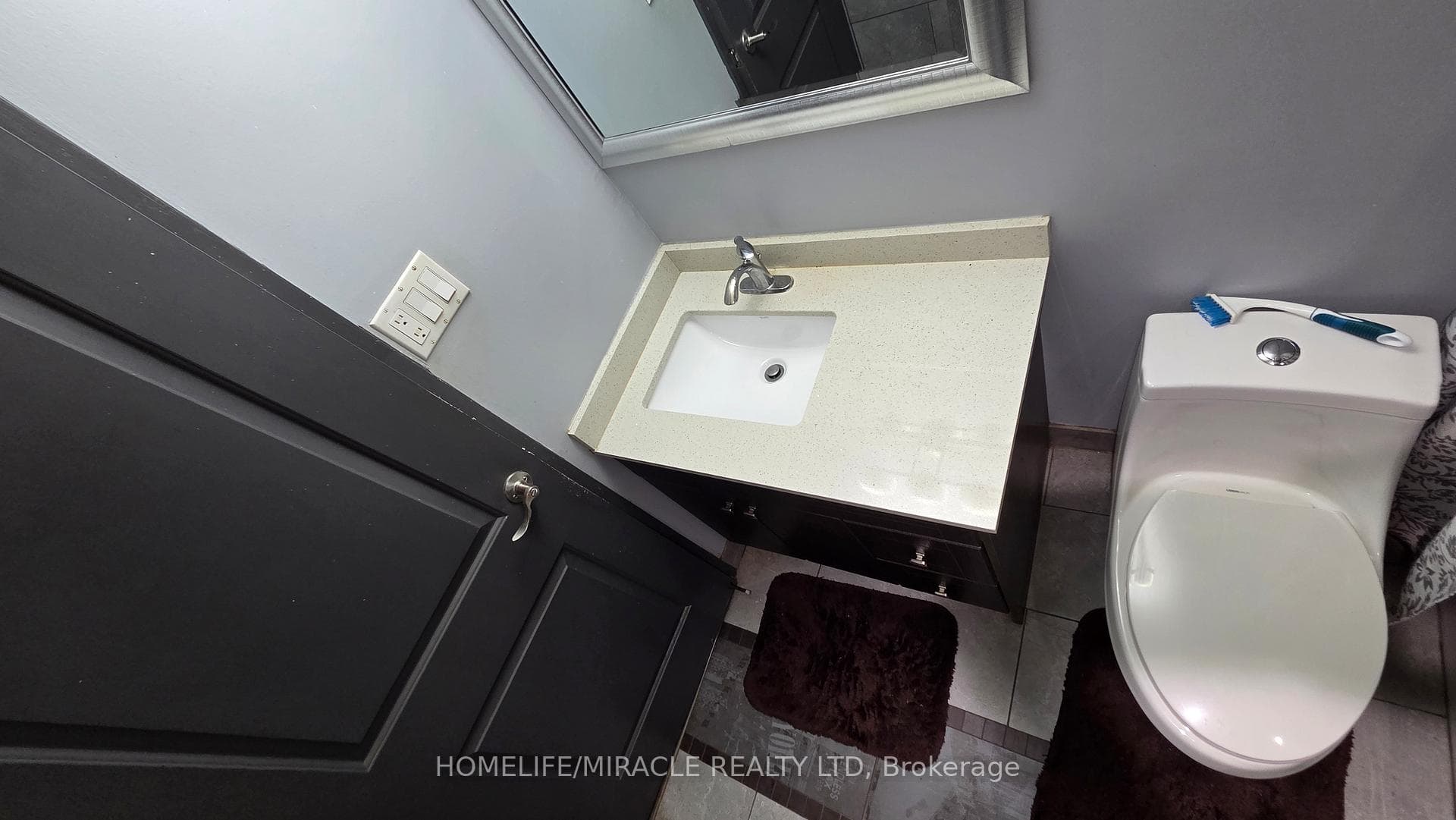 4 Kings Cross Road Unit 105 photo 15