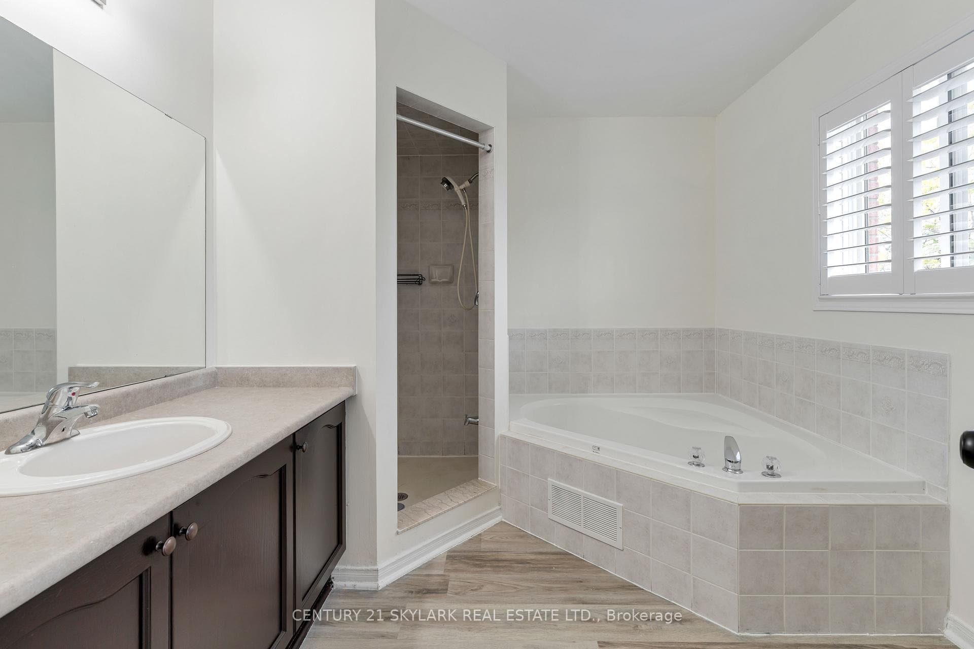 27 Clair Avenue photo 18