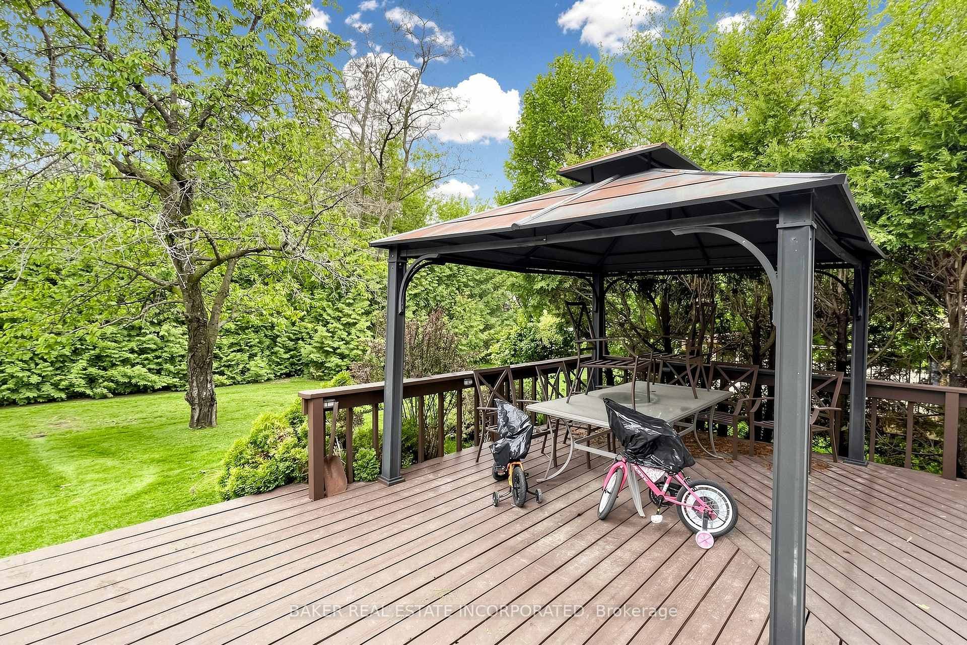670 Leslie Valley Drive photo 45