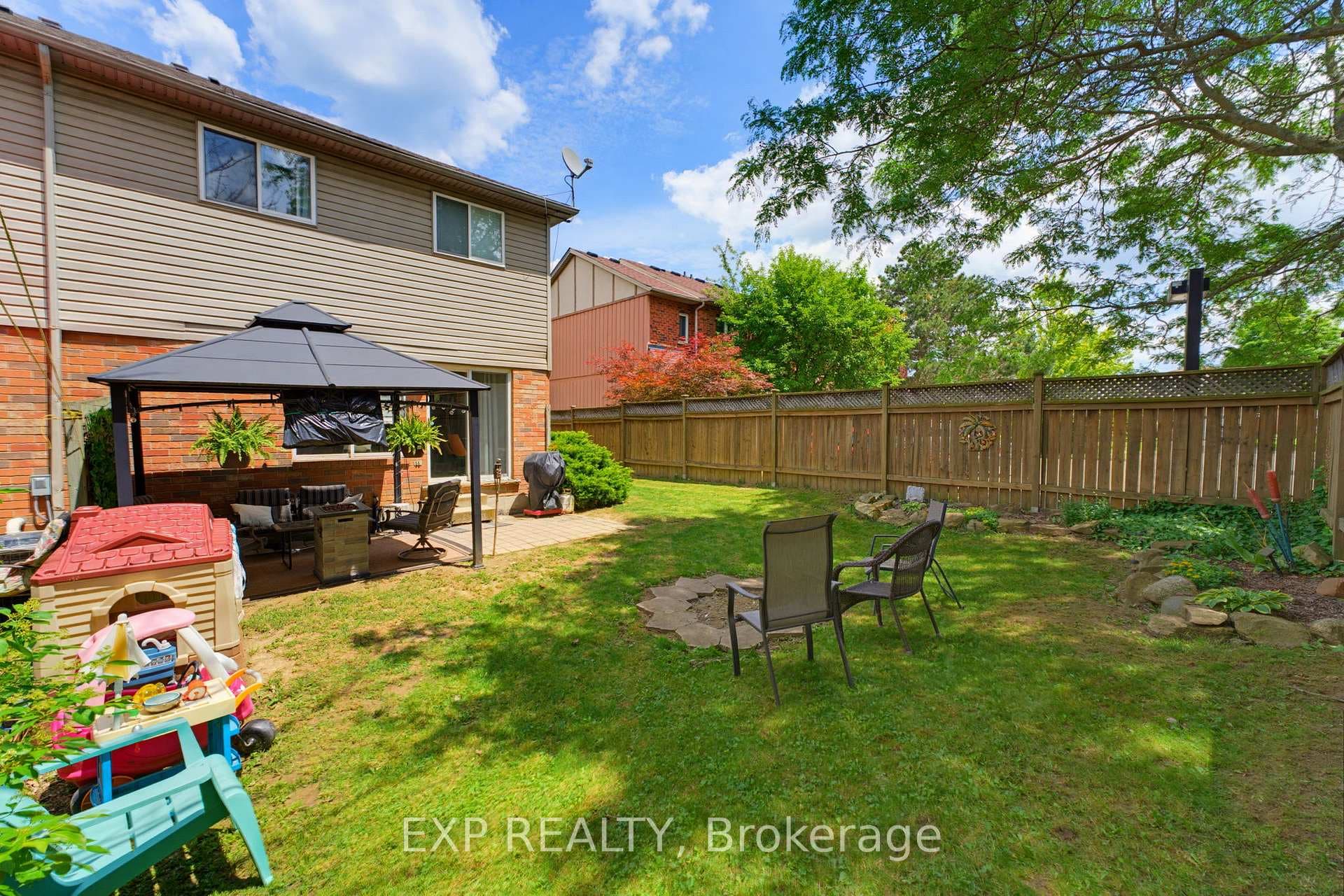 10 Cadham Boulevard Unit 28 photo 24