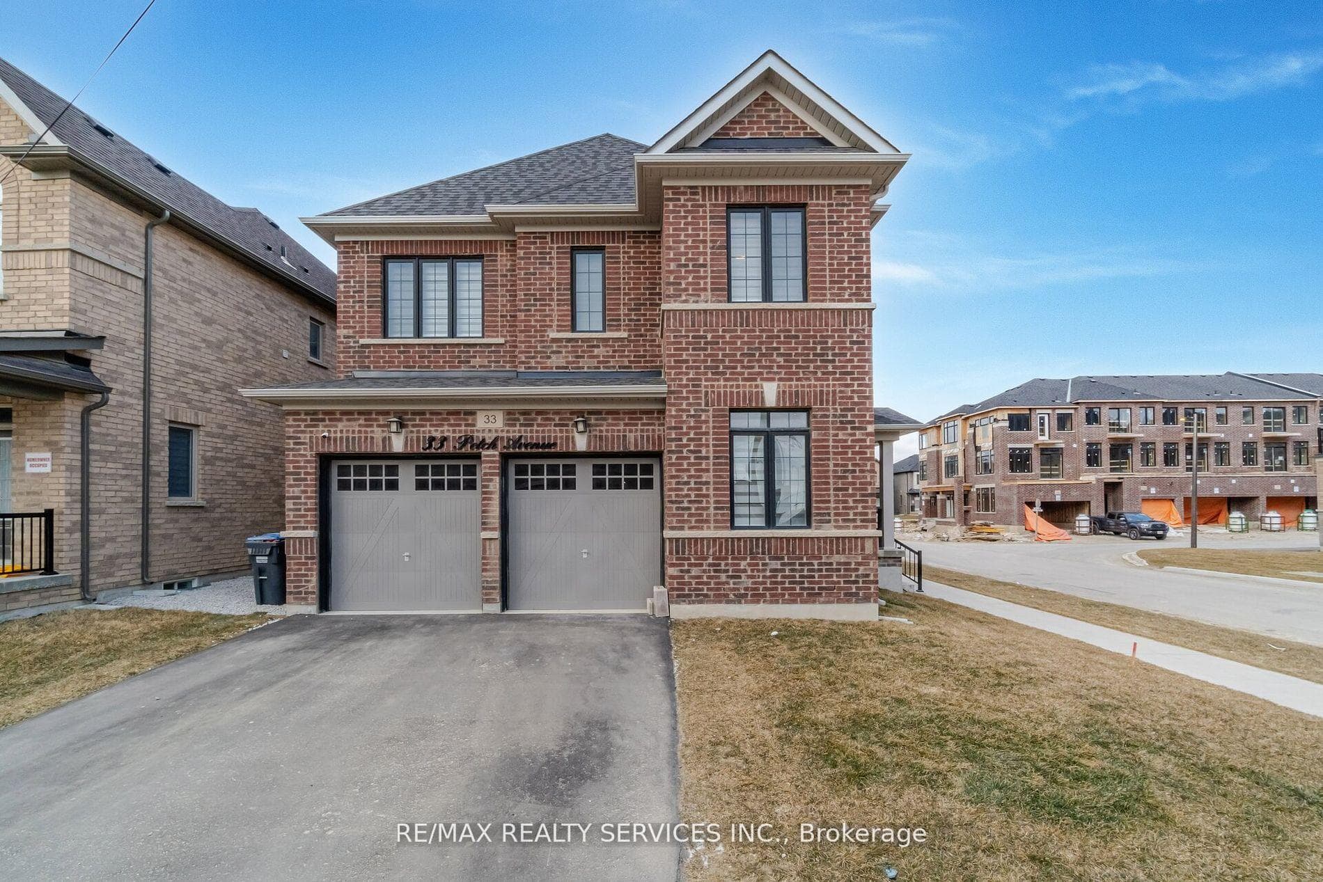 33 Petch Avenue photo 2