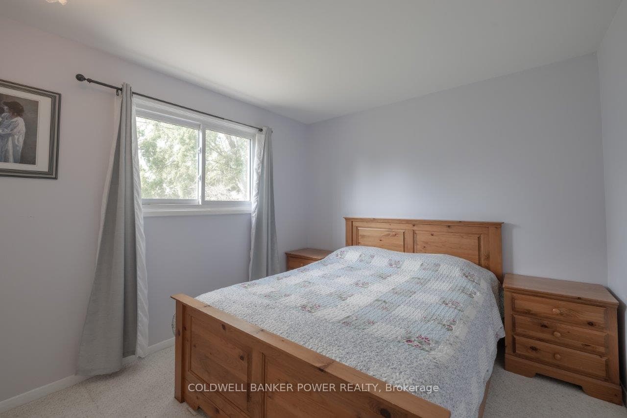 46 Wellesley Crescent photo 12