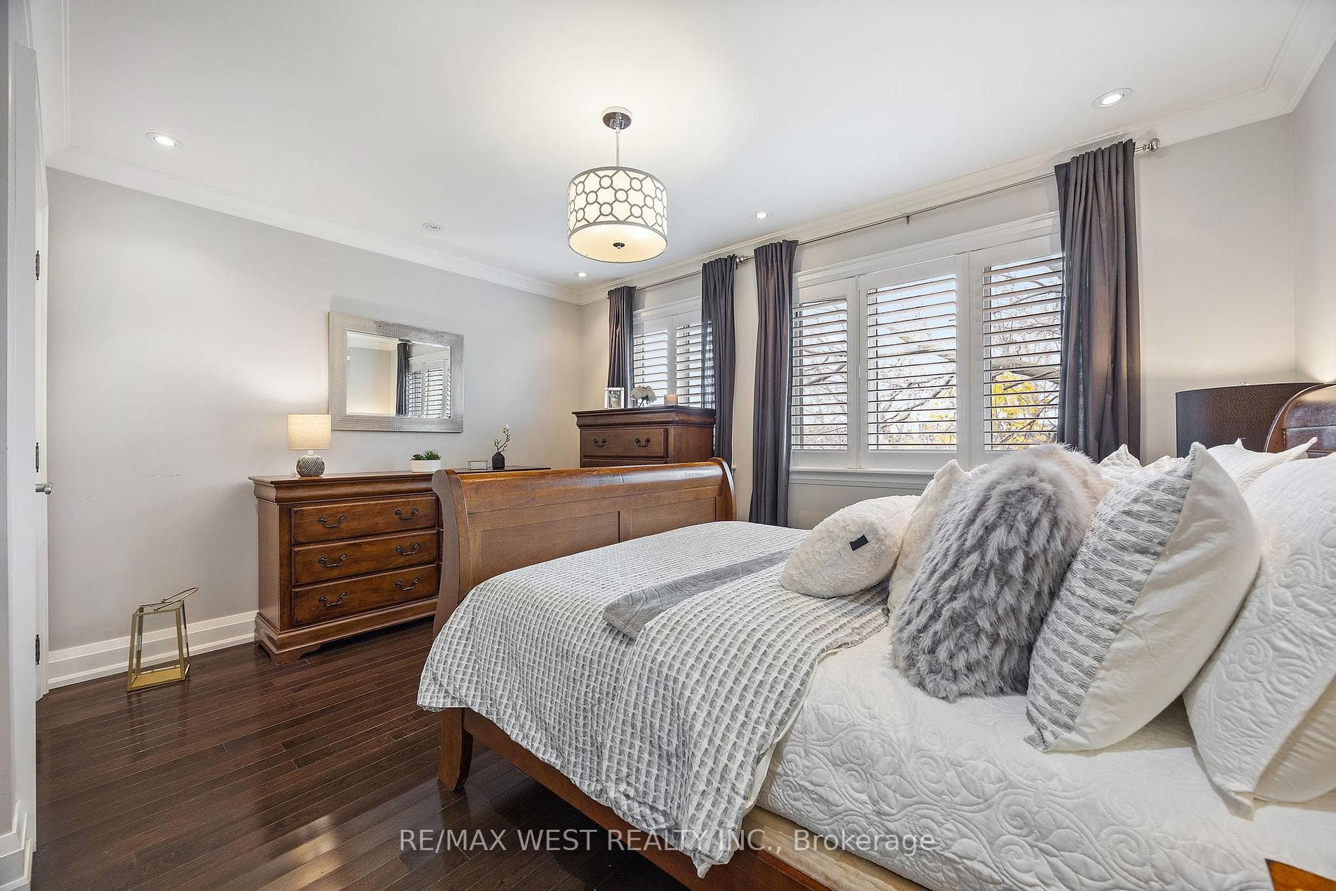 42 A Greendale Avenue photo 22