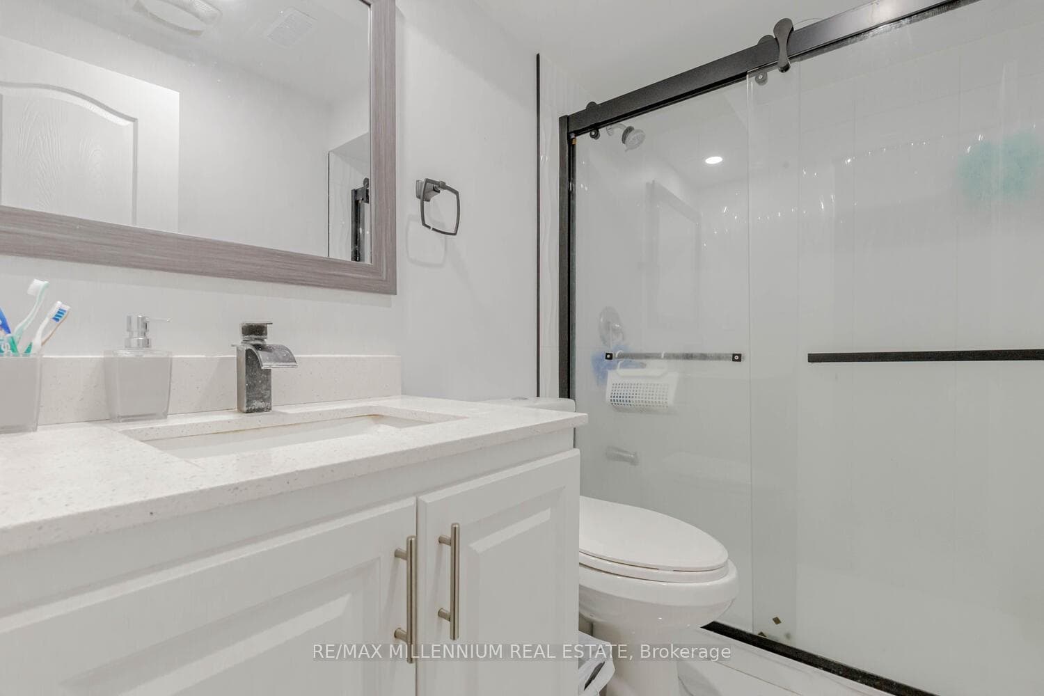 55 Weatherall Avenue photo 33