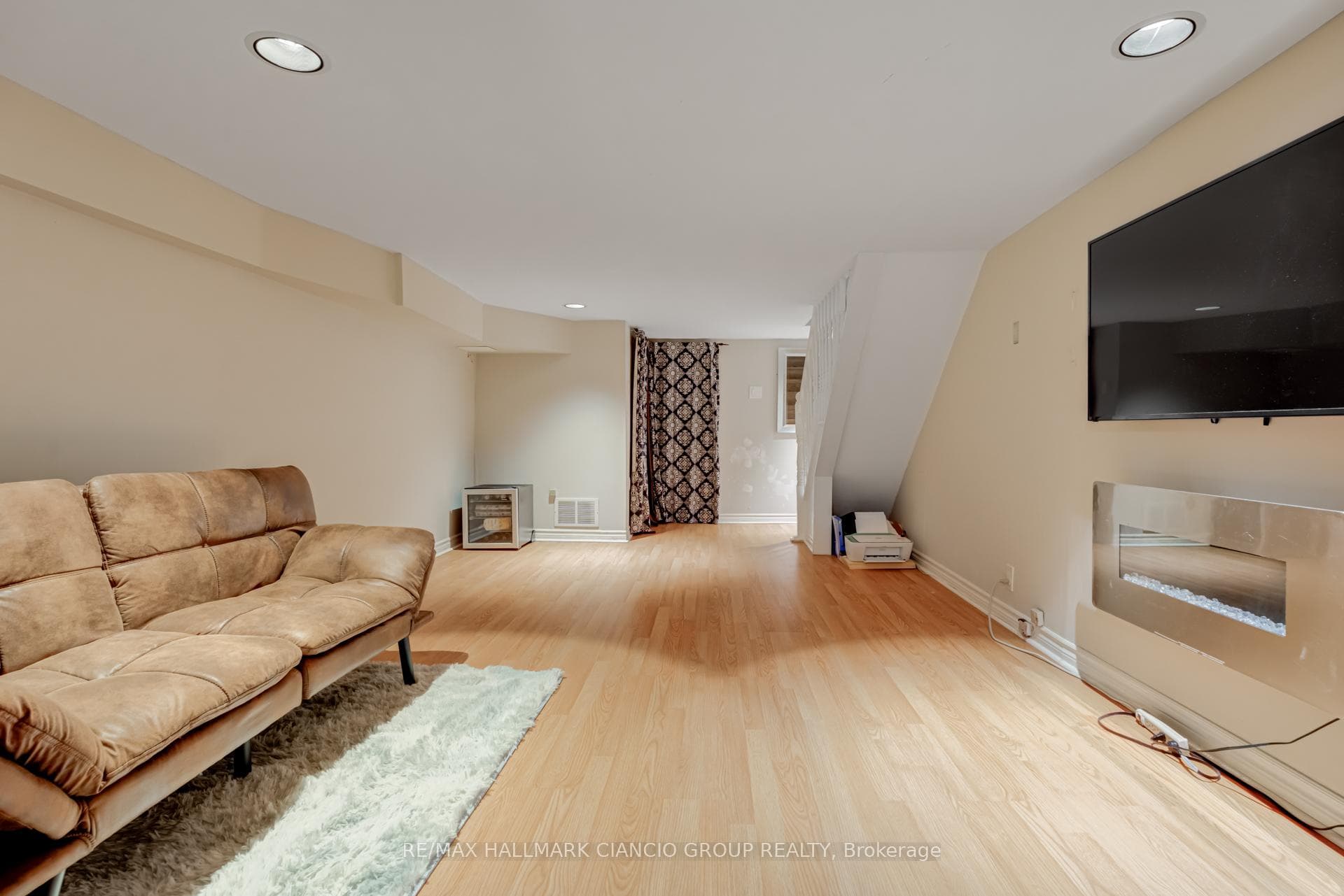 115 Harding Boulevard photo 25