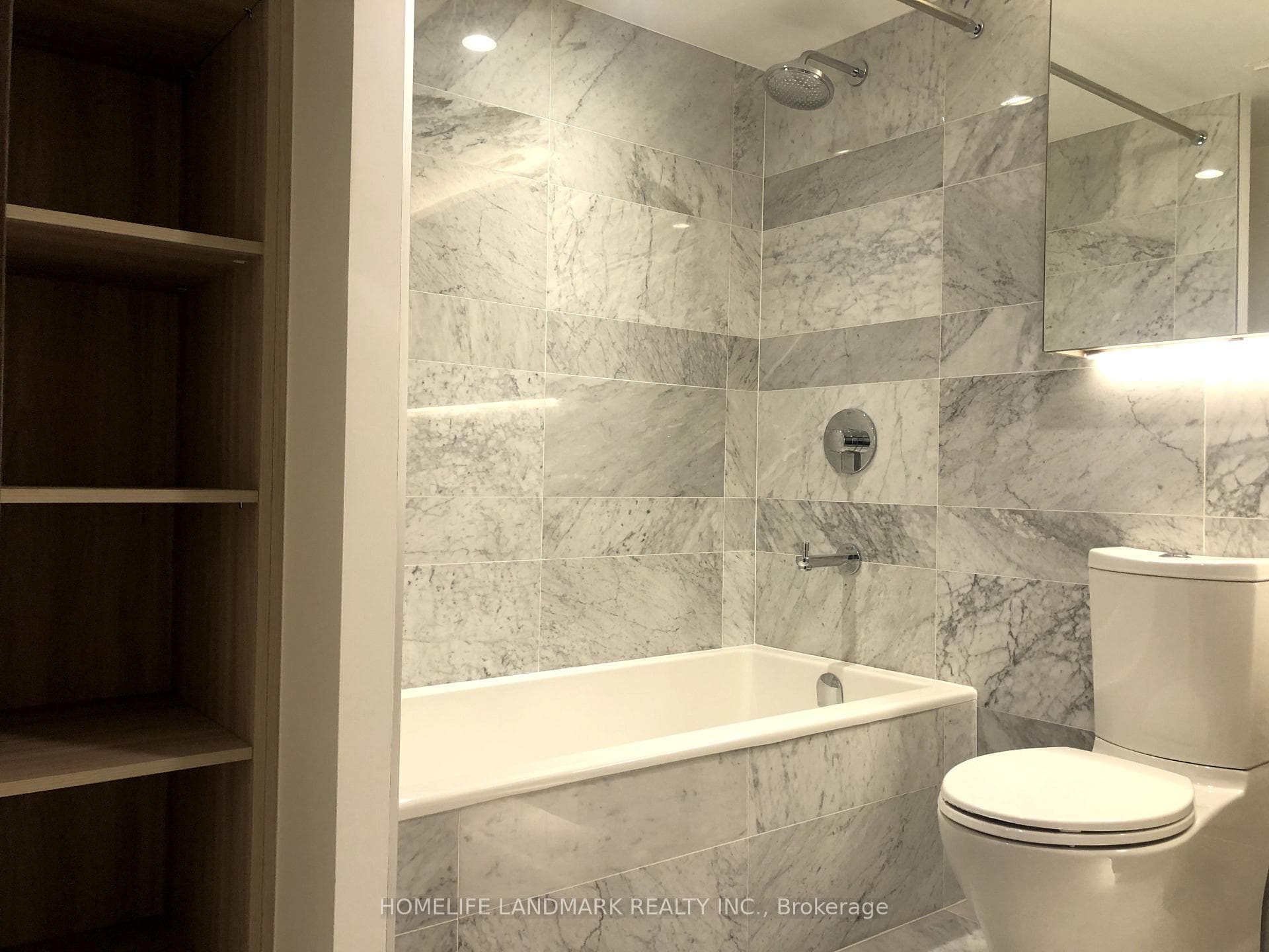 19 Bathurst Street Unit 612 photo 18