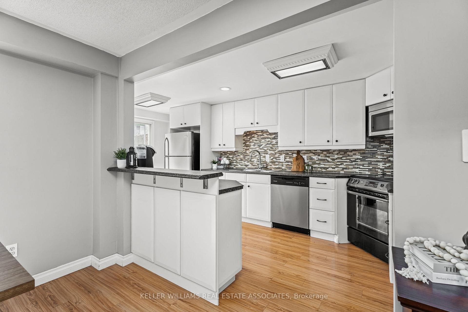 80 Ridgeway Crescent photo 11