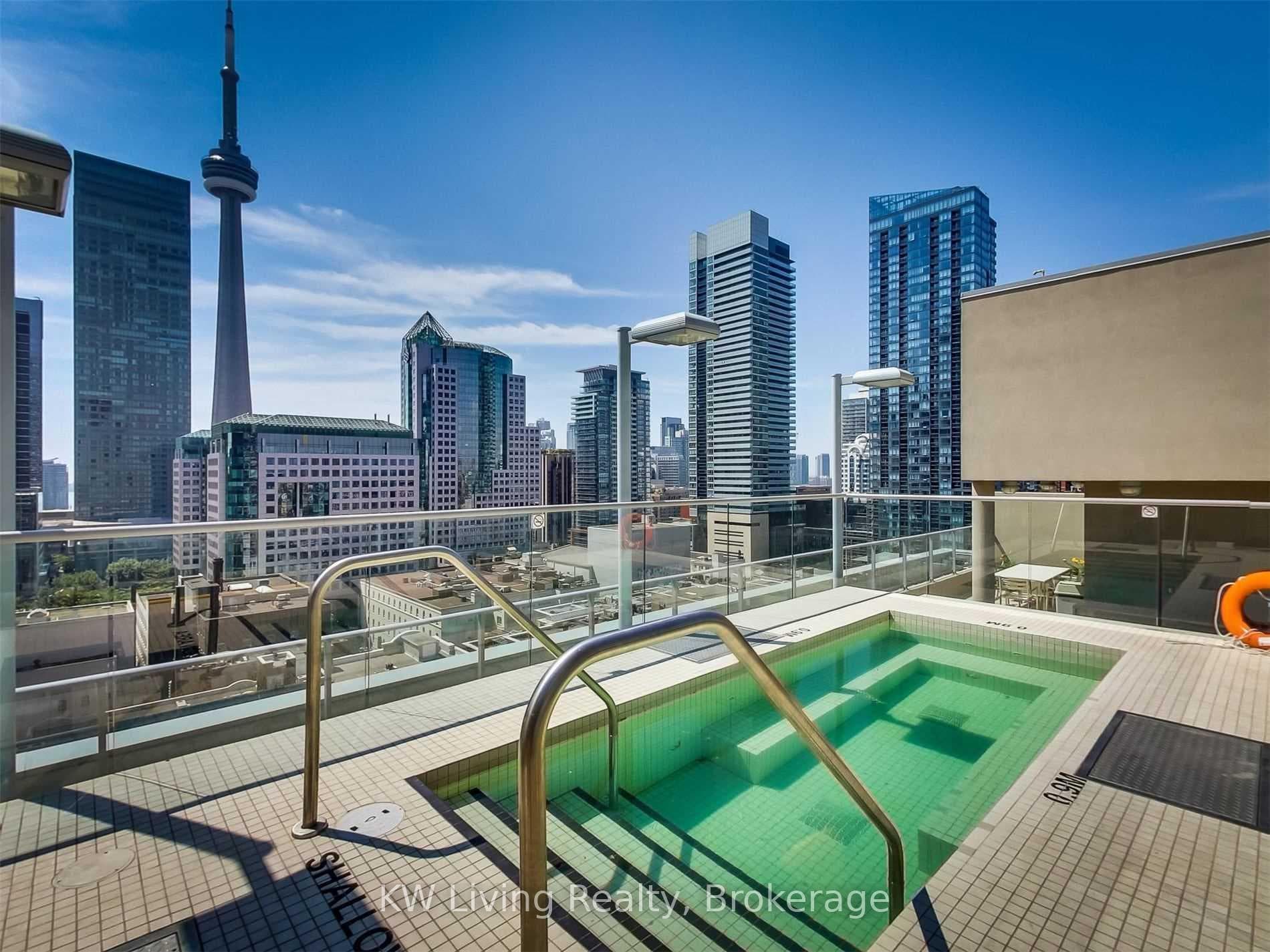 126 Simcoe Street Unit 2804 photo 25