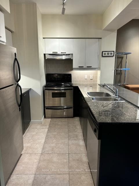 481 Rosewell Avenue Unit 101 photo 12