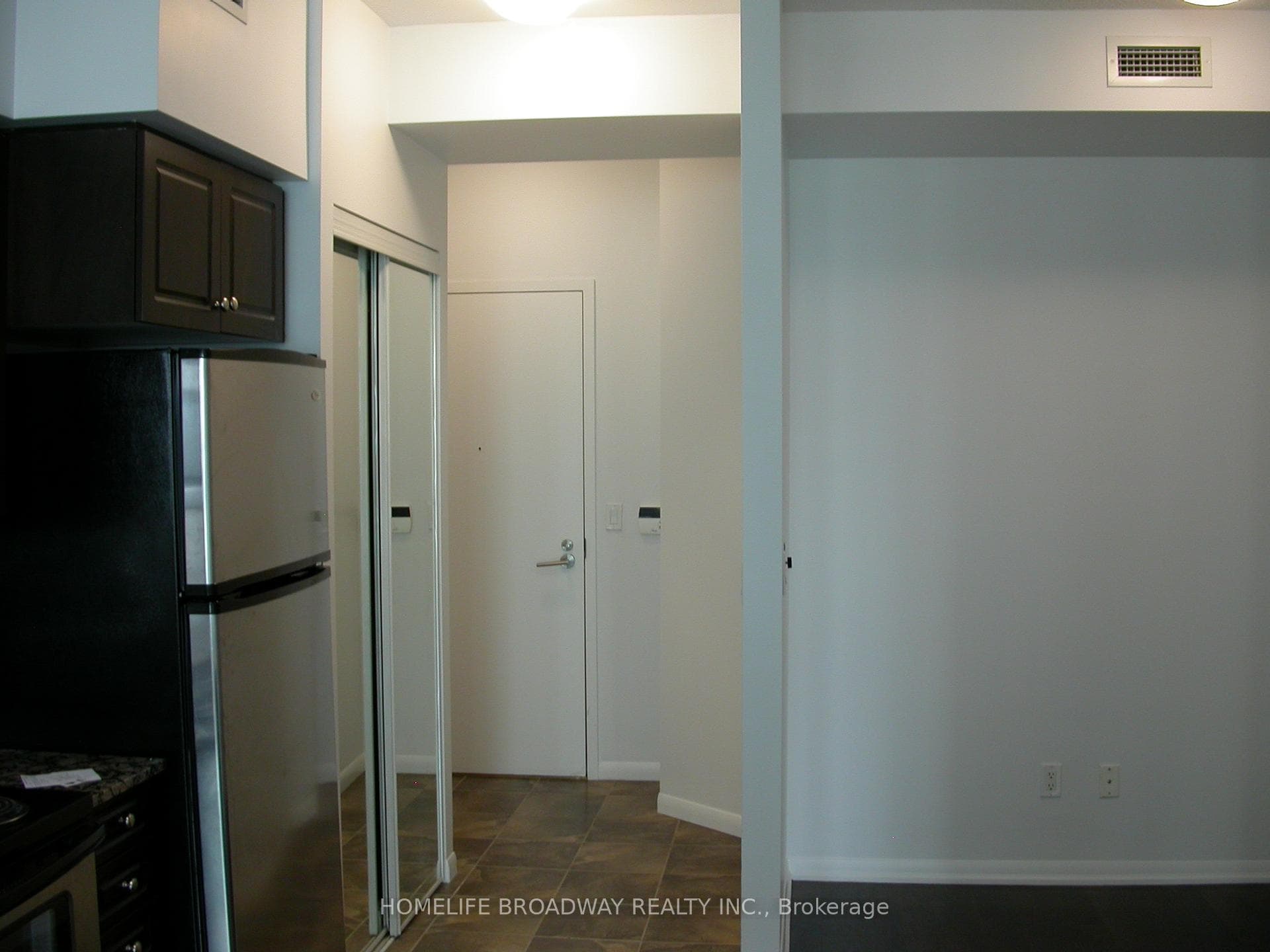 215 Fort York Boulevard Unit 2709 photo 3