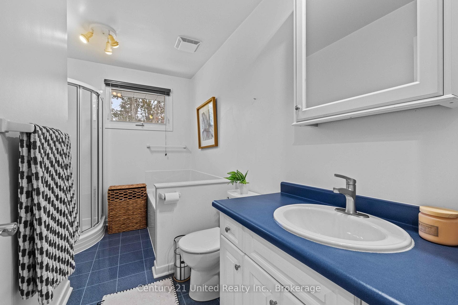 4 PIECE BATHROOM
