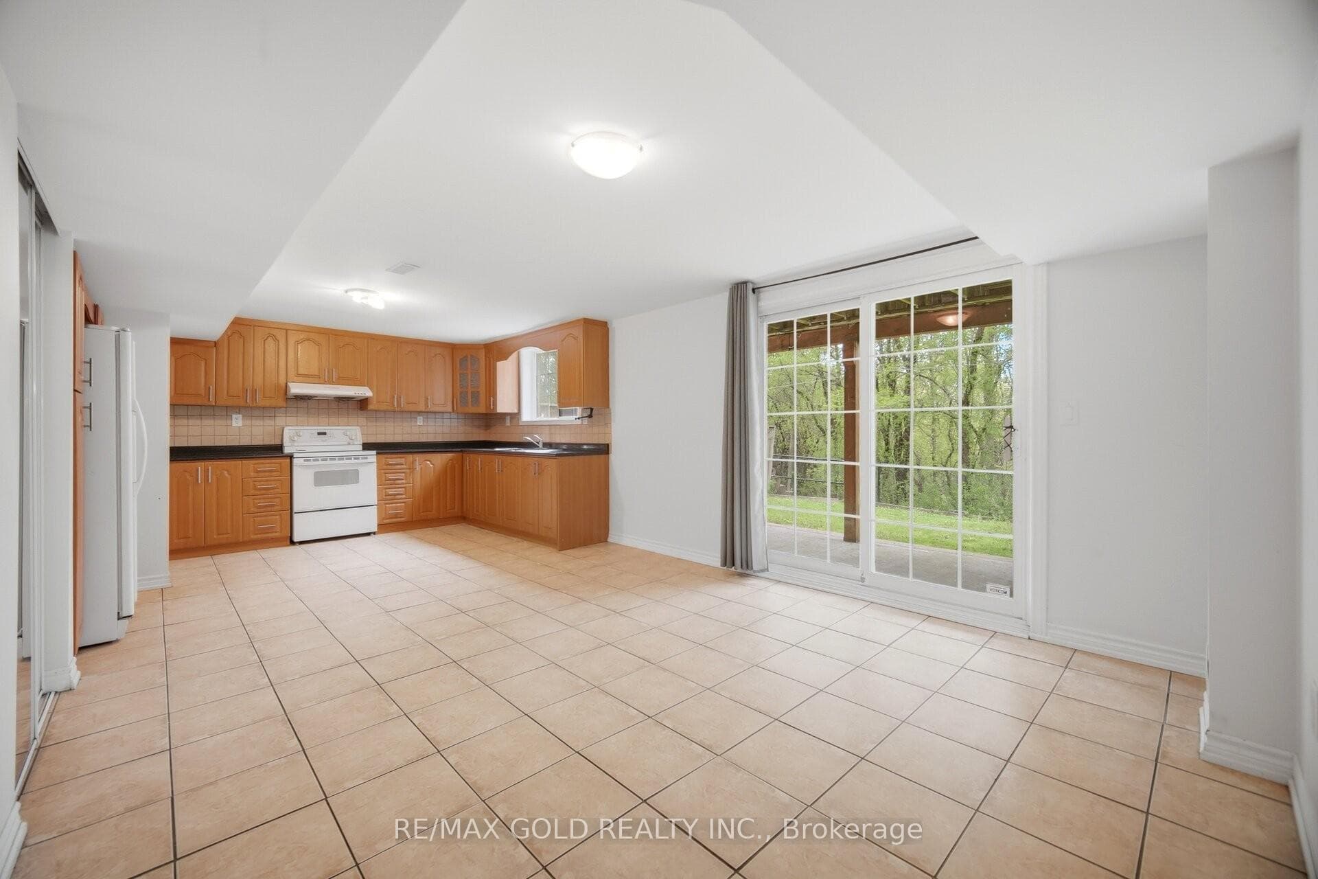 22 Cosmo Court photo 32