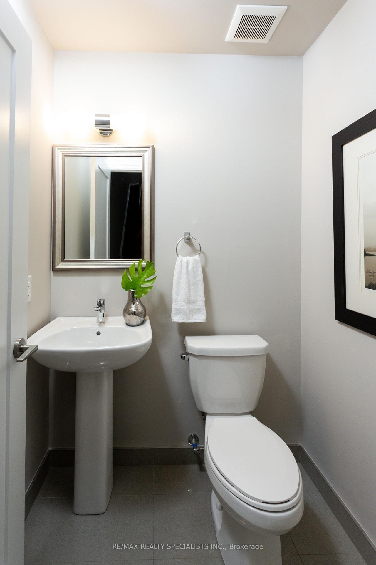 1180 Cawthra Road Unit 107 photo 13