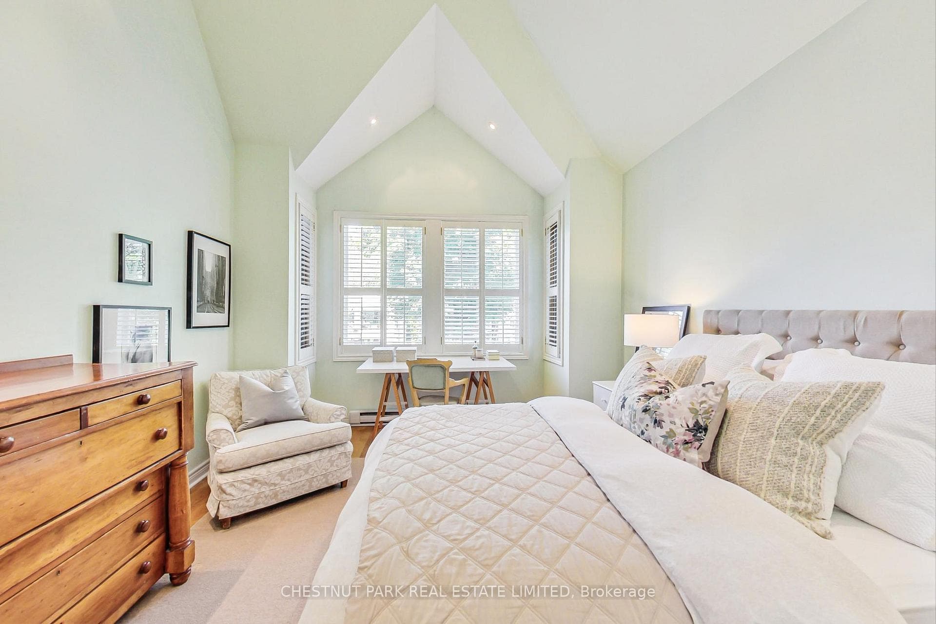 36 Hoyle Avenue photo 25