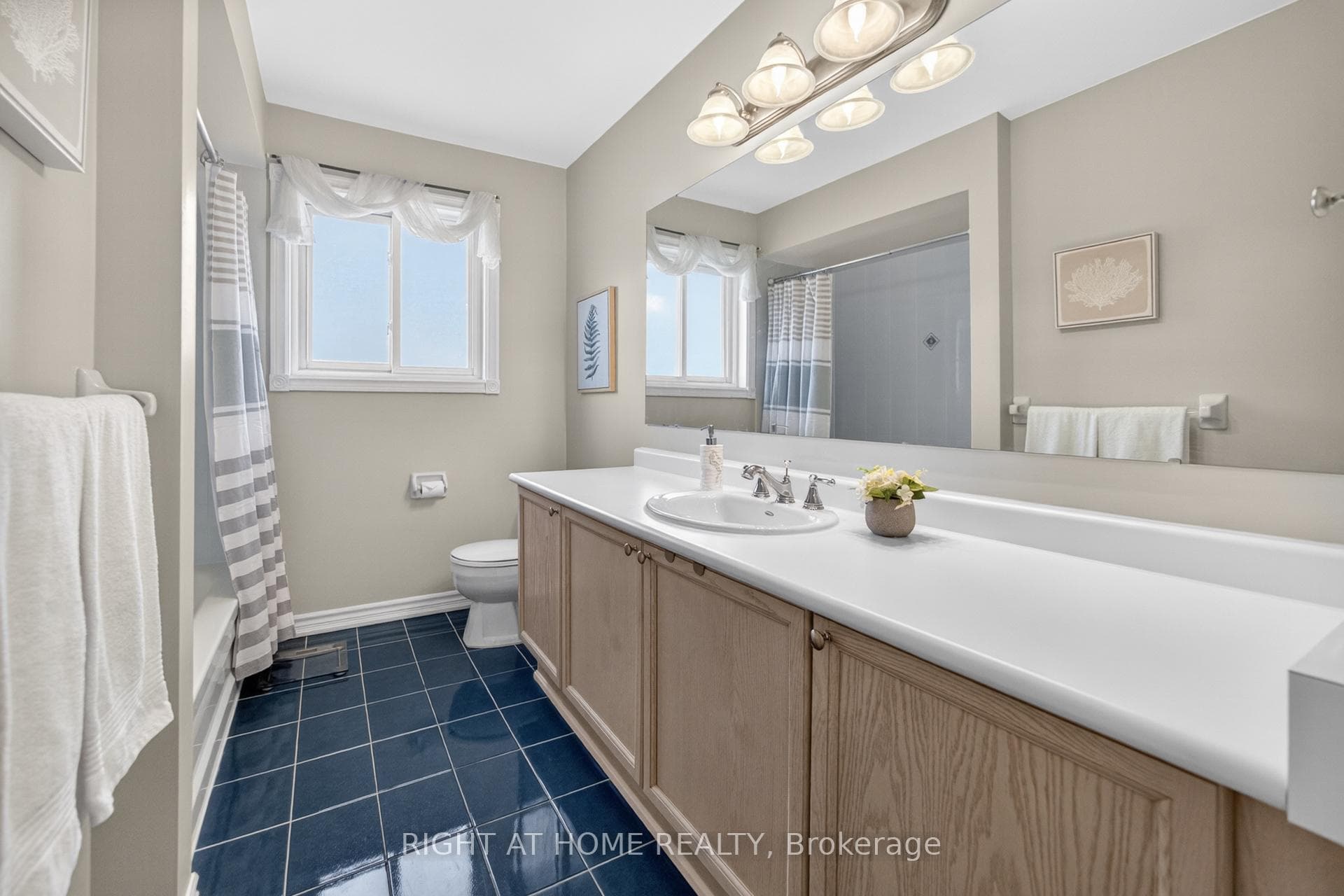 Main Bathroom