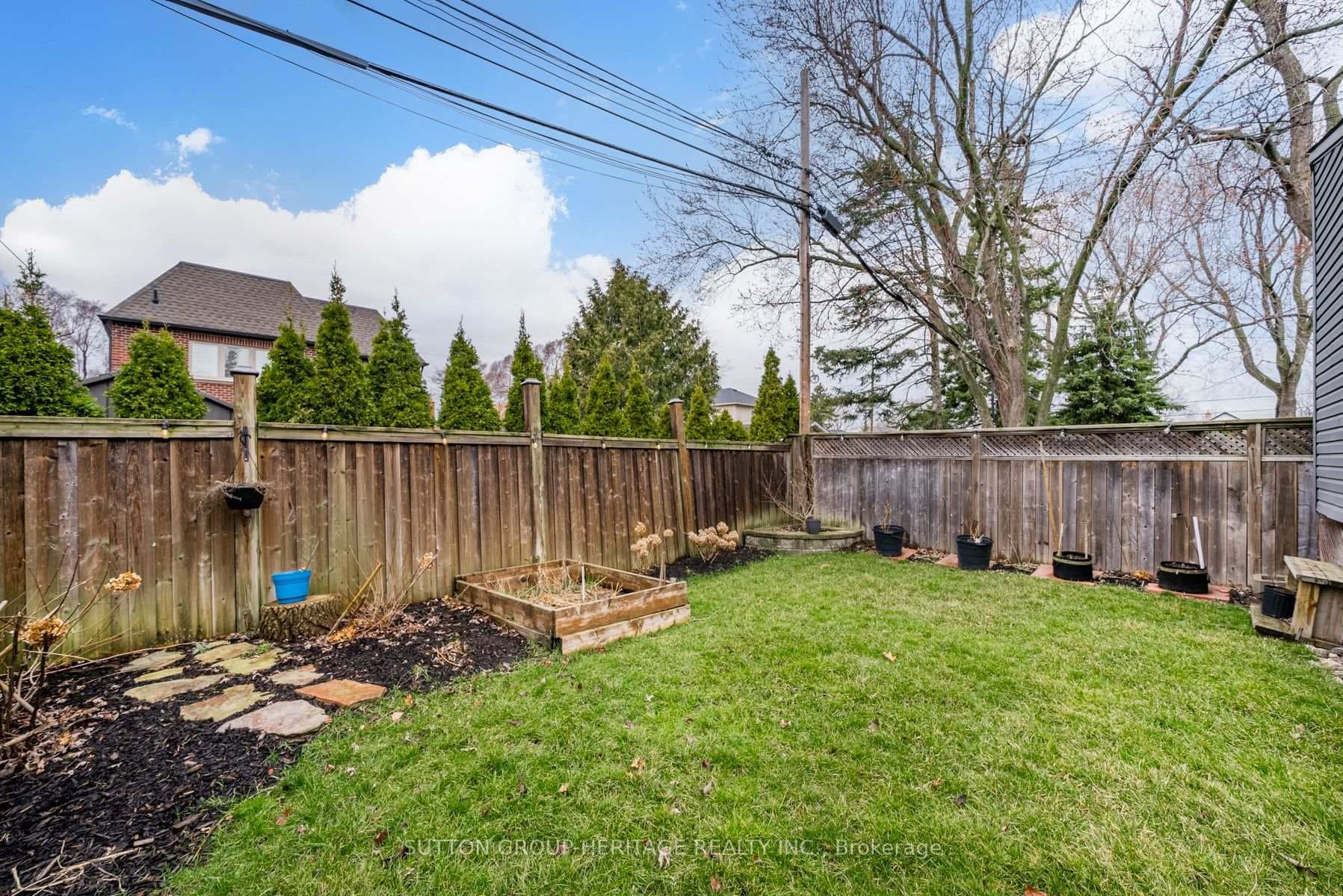 104 Sharpe Street photo 32