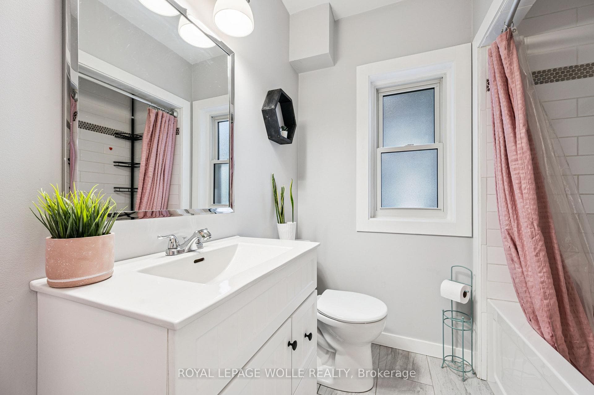 131 Mill Street photo 21