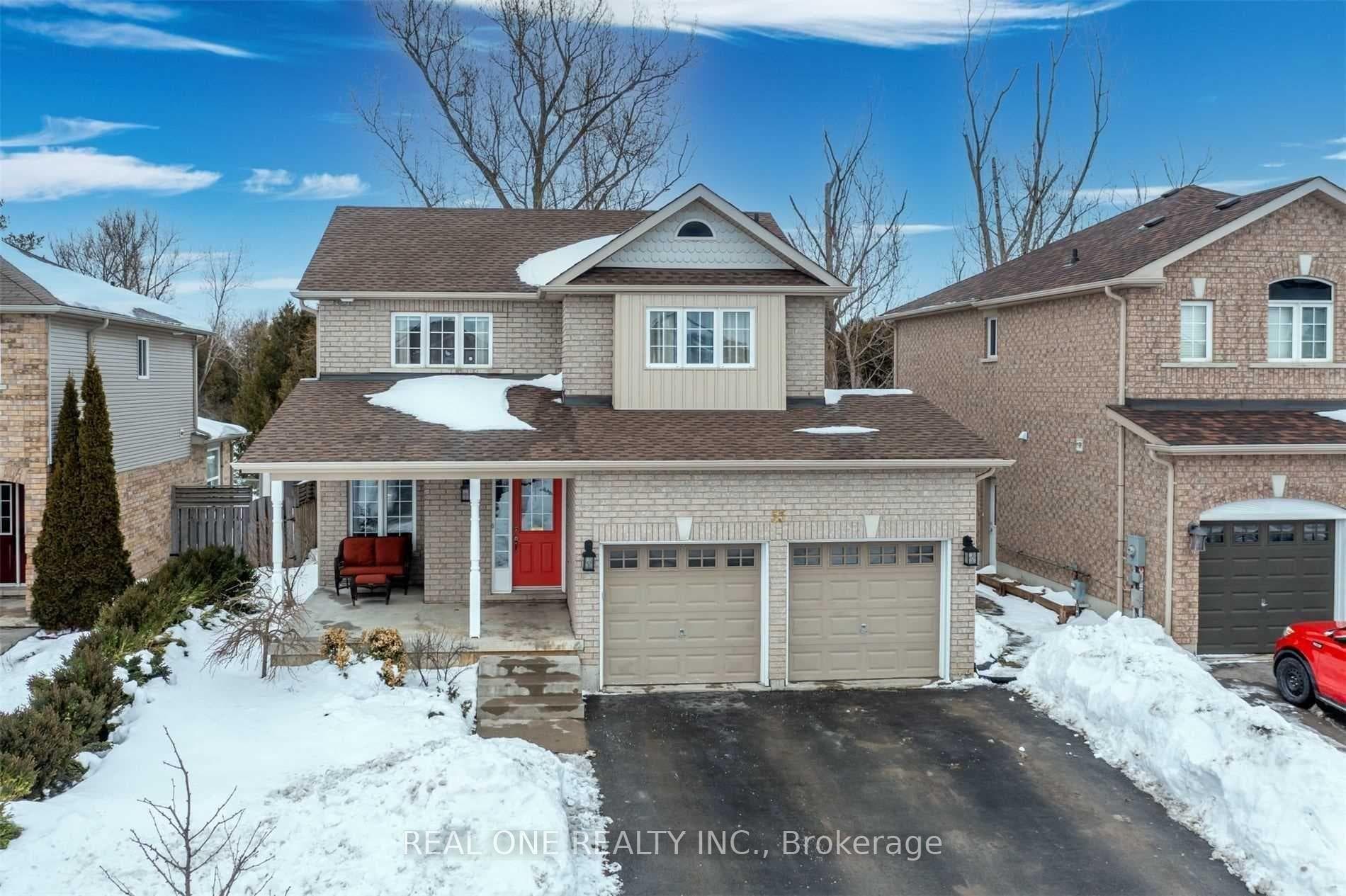 55 Sweetnam Drive photo 1