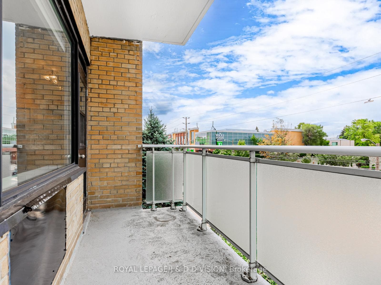 1901 Bayview Avenue Unit 301 photo 31