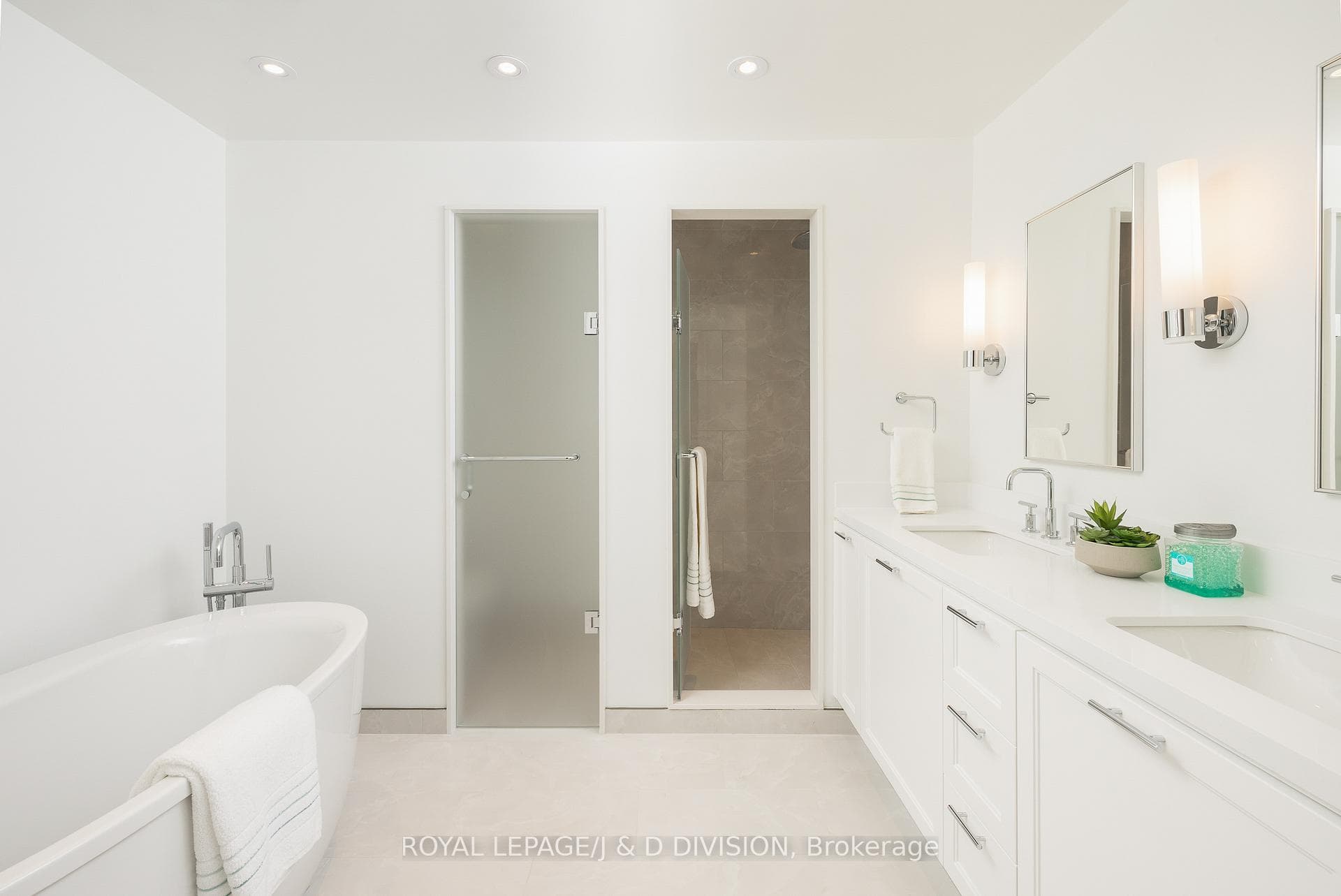 1 Strathgowan Avenue Unit 407 photo 16