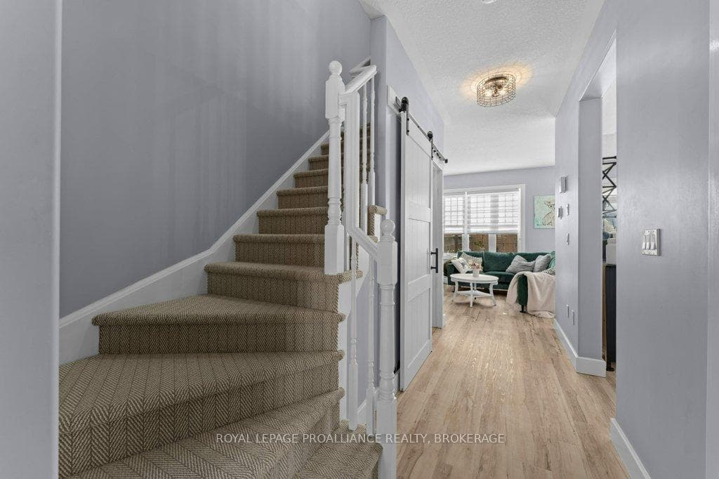 798 Newmarket Lane photo 6