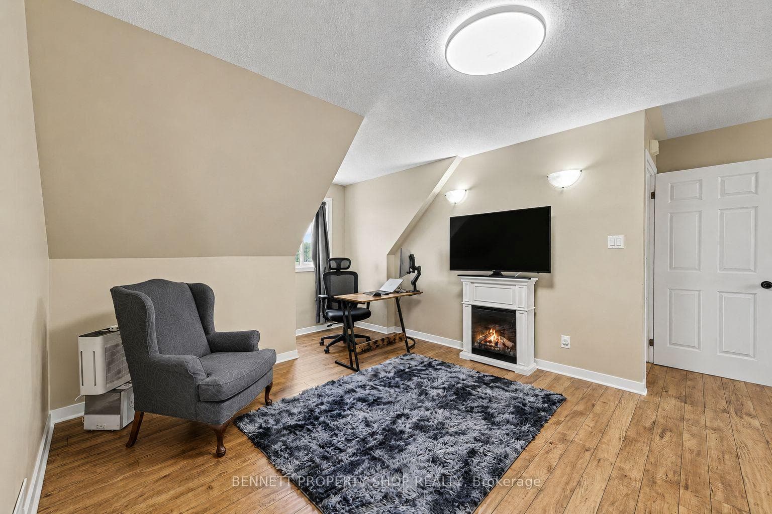 Separate Suite