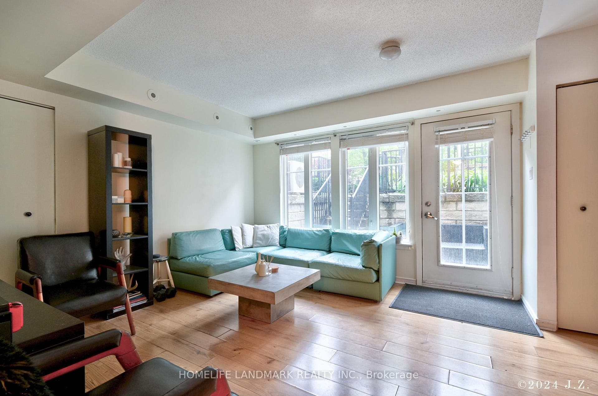 42 Western Battery Road Unit 724 photo 6