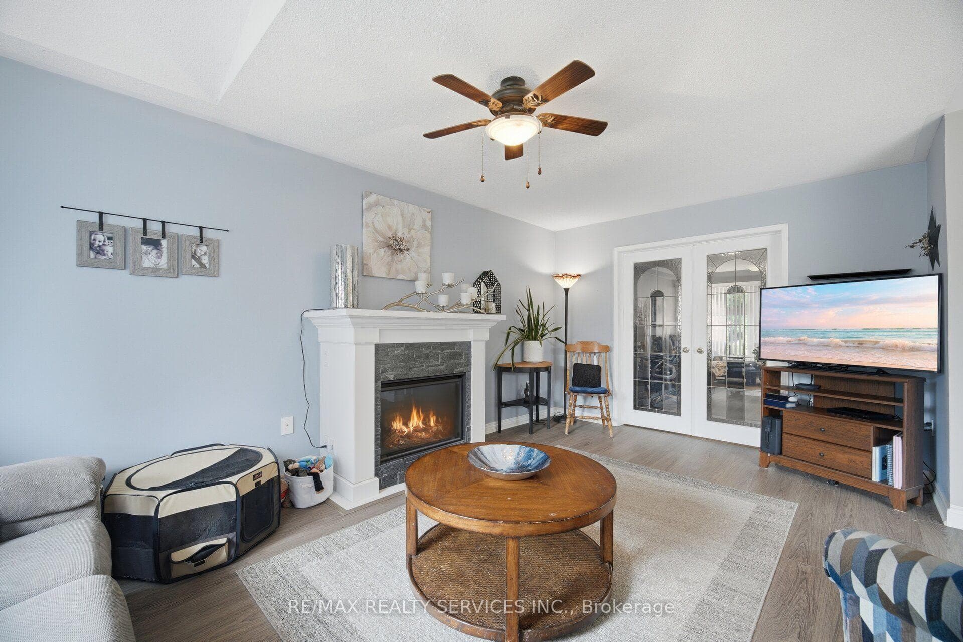 30 Henderson Crescent photo 7