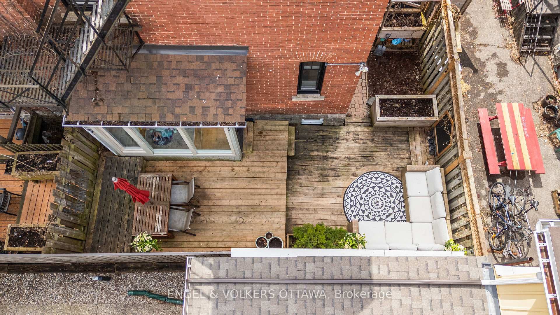 817 Lyon Street photo 48
