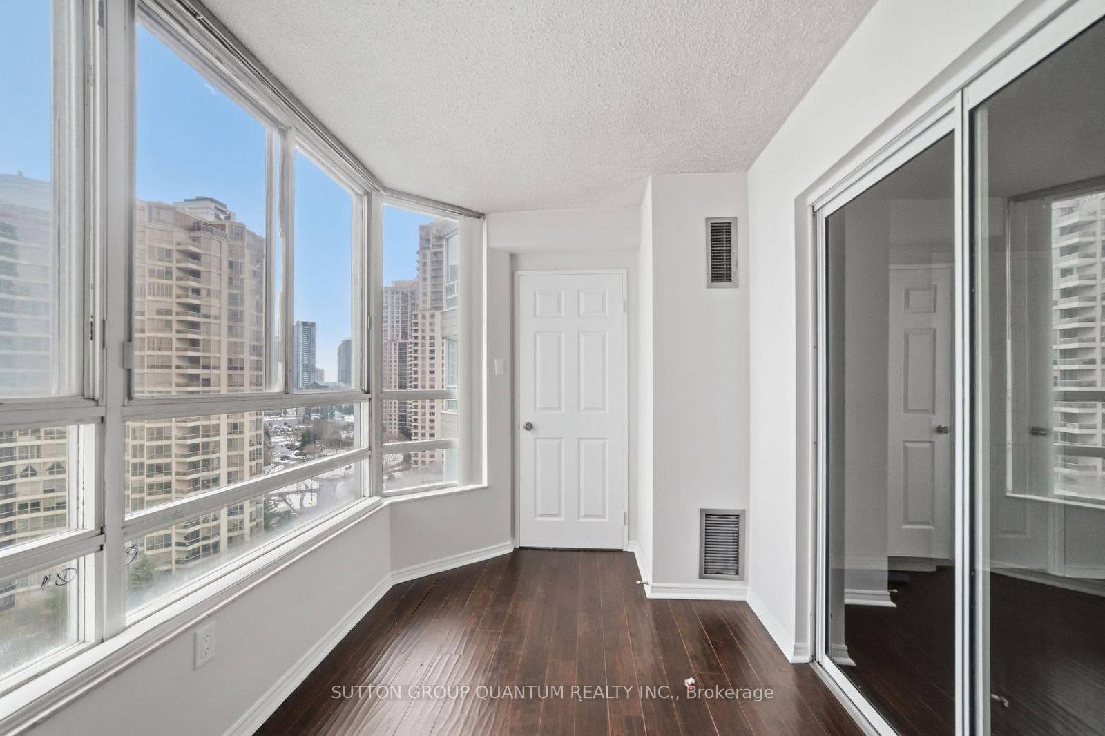 50 Kingsbridge Garden Unit 1602 photo 15