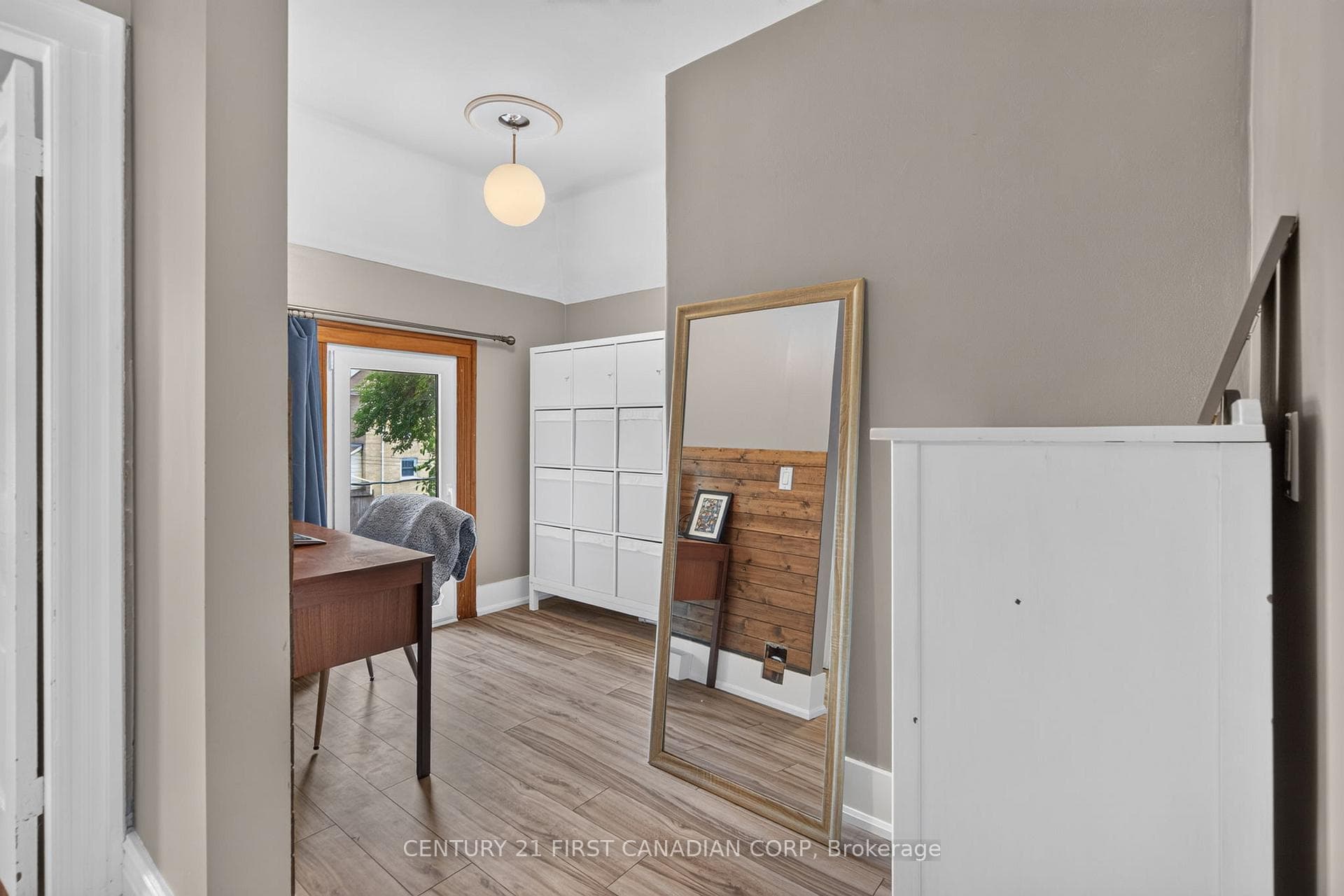754 LORNE Avenue photo 18