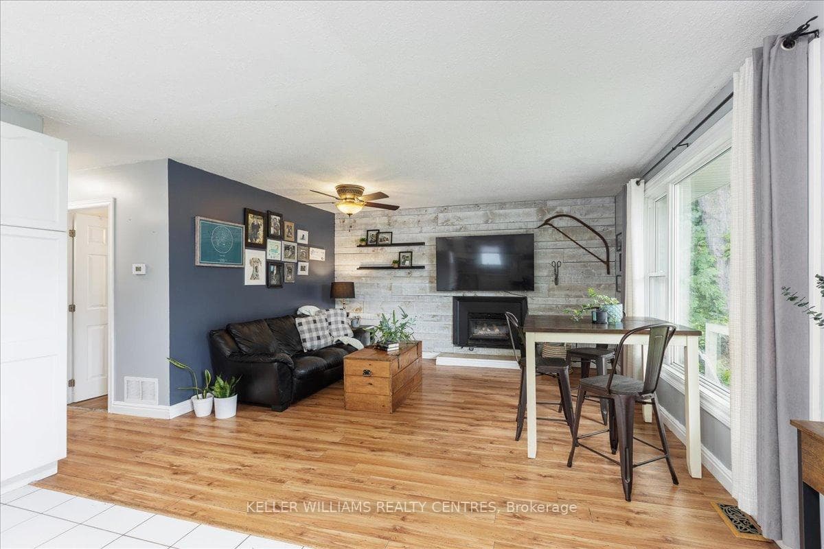278 Hillcrest Road photo 12