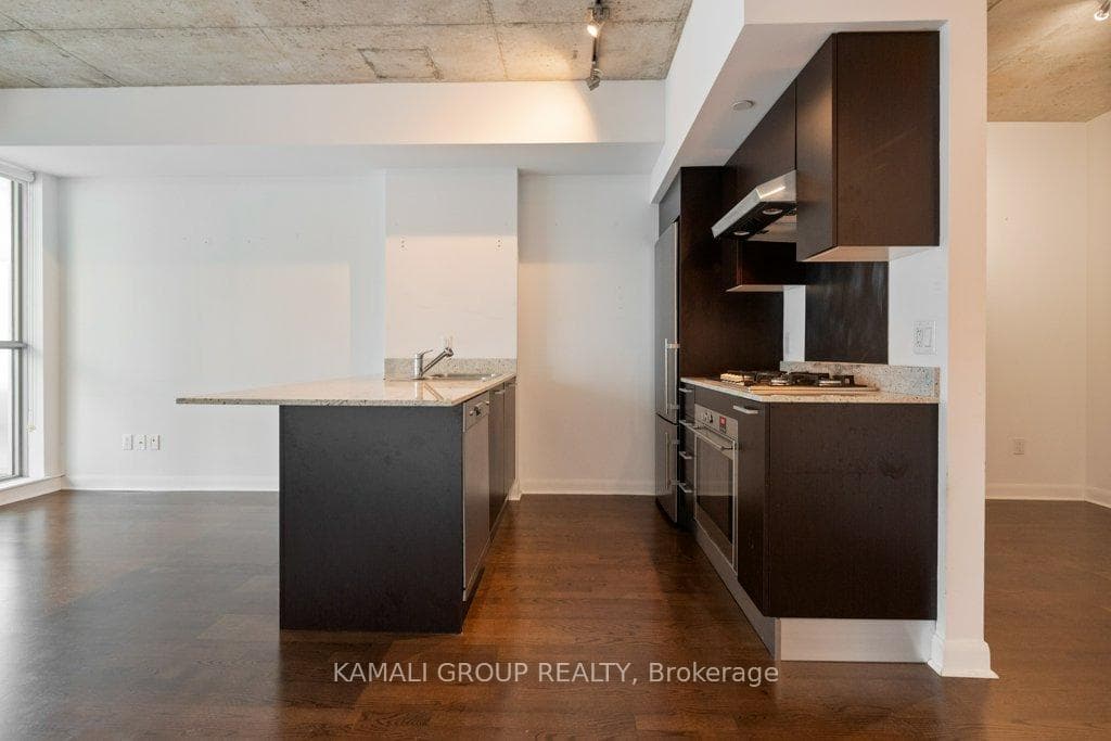 375 King Street Unit 2206 photo 3